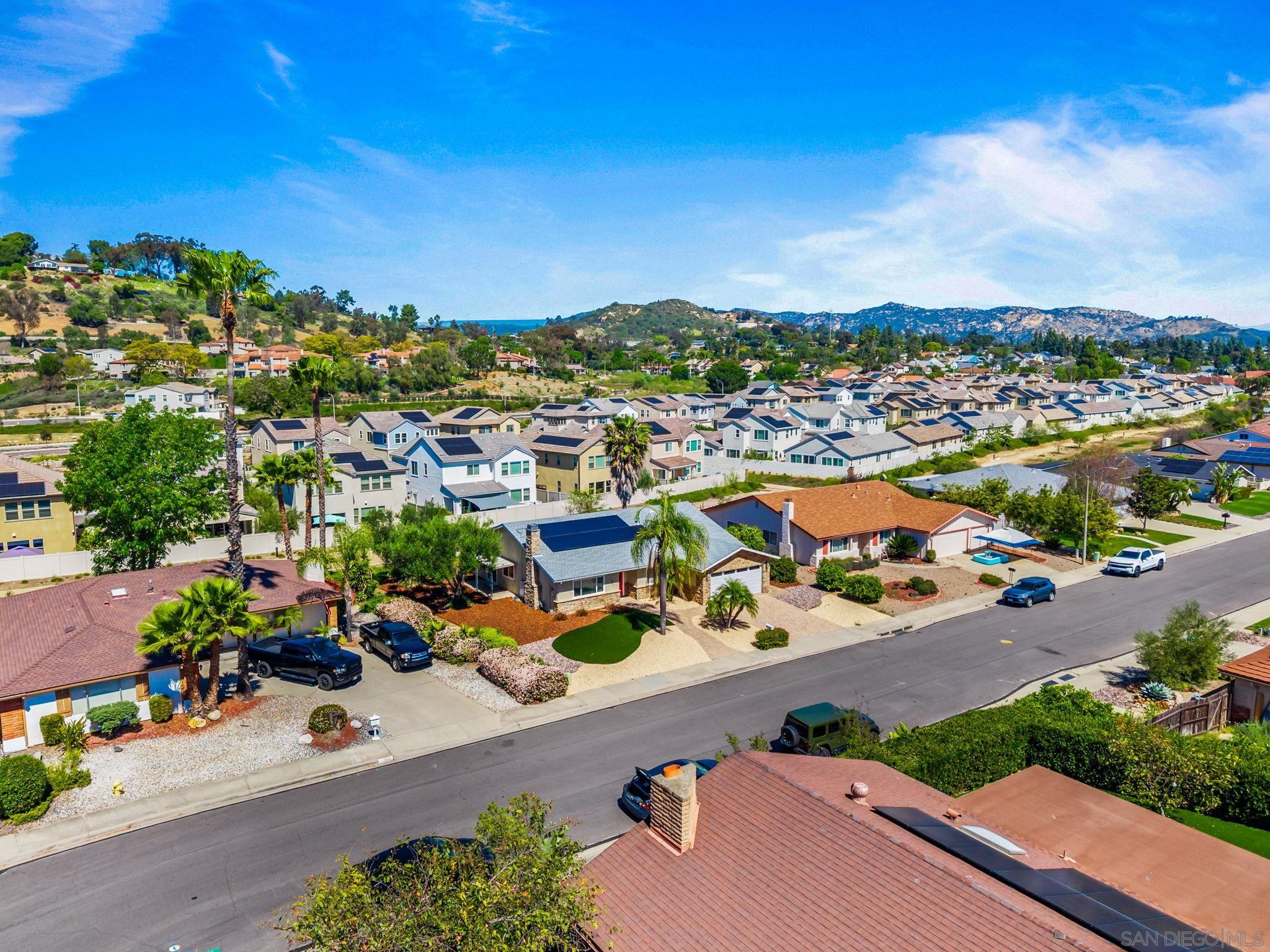 Detail Gallery Image 38 of 44 For 1320  La Mirada Ave, Escondido,  CA 92026 - 3 Beds | 2 Baths