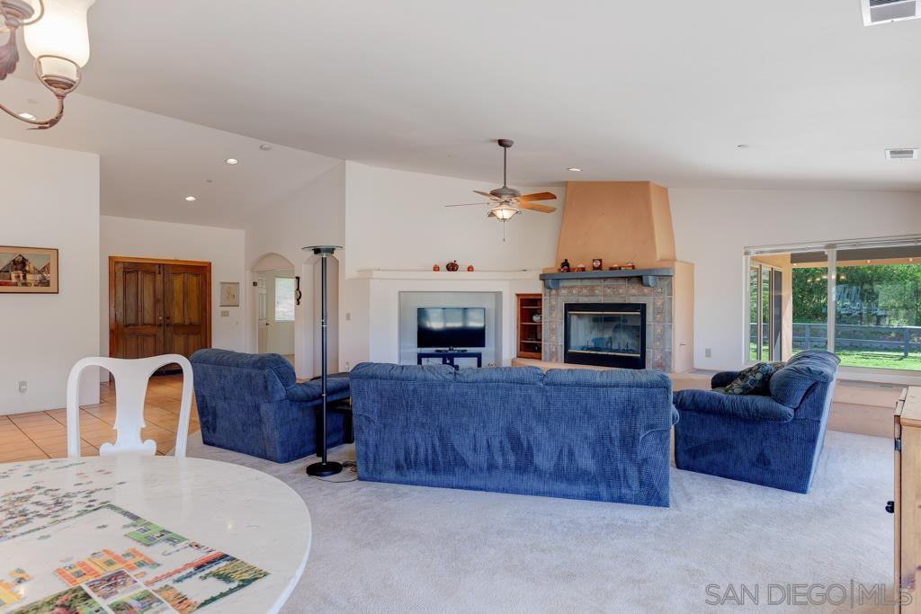 Detail Gallery Image 11 of 57 For 29737-39  Margale Ln, Vista,  CA 92084 - 5 Beds | 3/1 Baths