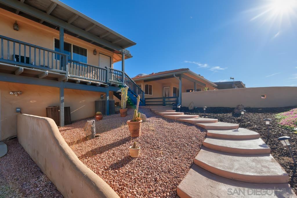 Detail Gallery Image 19 of 57 For 29737-39  Margale Ln, Vista,  CA 92084 - 5 Beds | 3/1 Baths