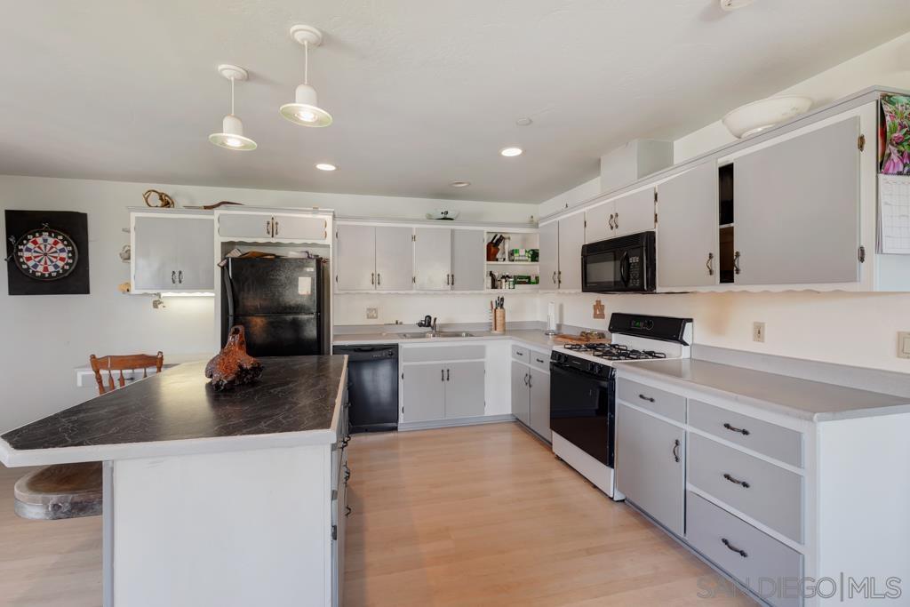 Detail Gallery Image 49 of 57 For 29737-39  Margale Ln, Vista,  CA 92084 - 5 Beds | 3/1 Baths