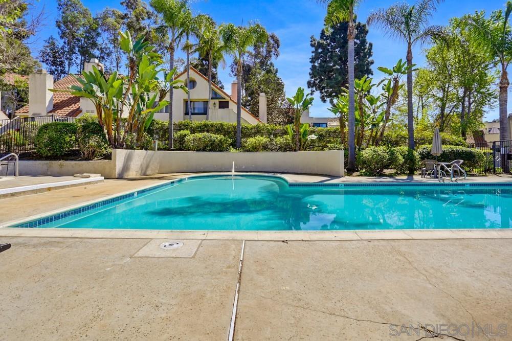 Detail Gallery Image 29 of 35 For 333 N Melore Drive  #D,  Vista,  CA 92083 - 1 Beds | 1 Baths