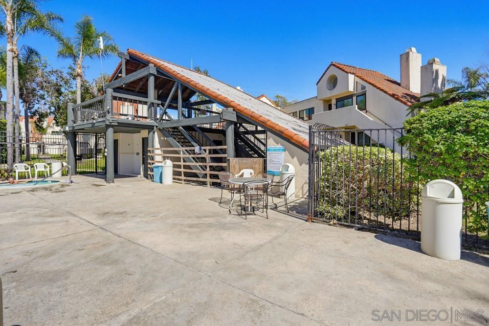 Detail Gallery Image 32 of 35 For 333 N Melore Drive  #D,  Vista,  CA 92083 - 1 Beds | 1 Baths