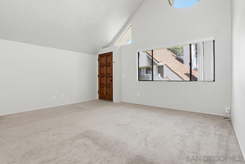 Detail Gallery Image 7 of 35 For 333 N Melore Drive  #D,  Vista,  CA 92083 - 1 Beds | 1 Baths