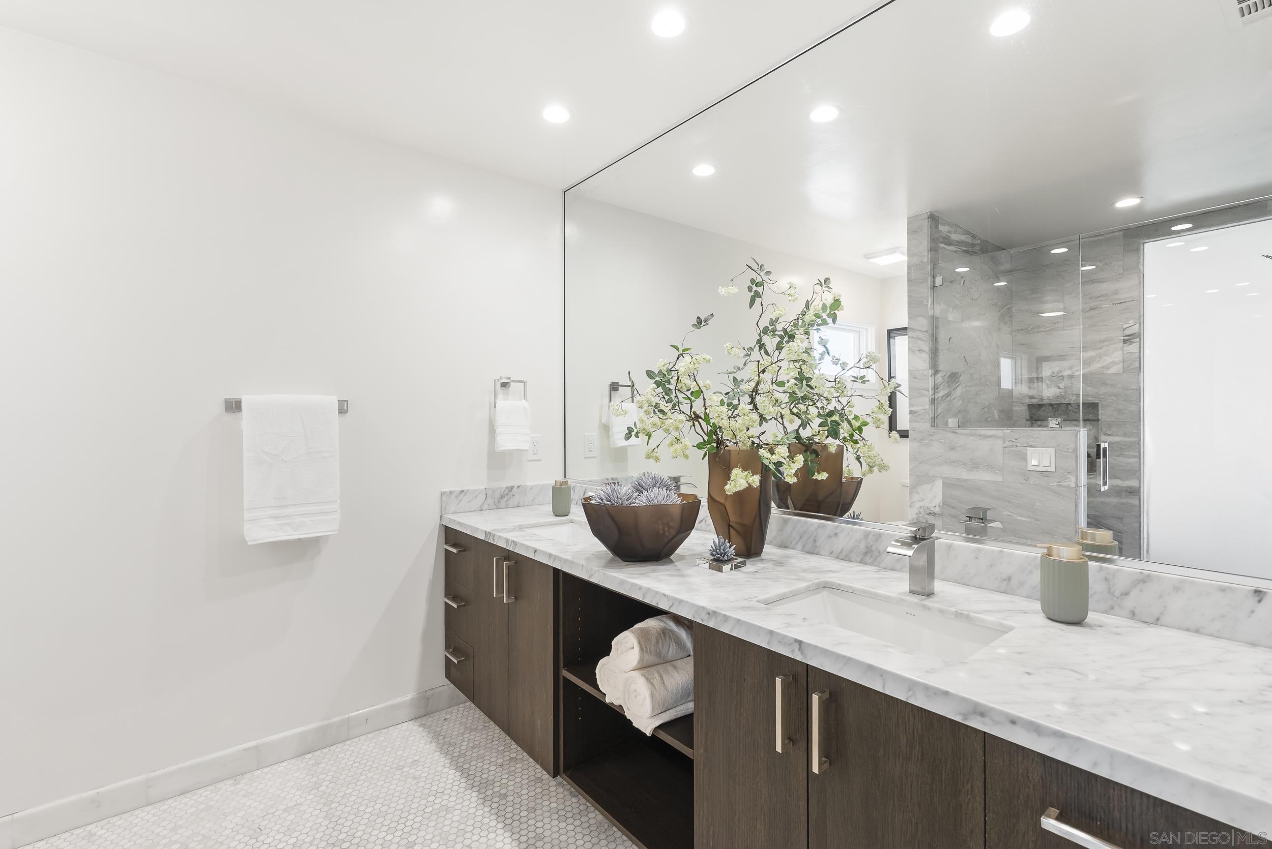 Detail Gallery Image 31 of 68 For 1275  Pennsylvania Ave, San Diego,  CA 92103 - 5 Beds | 4 Baths