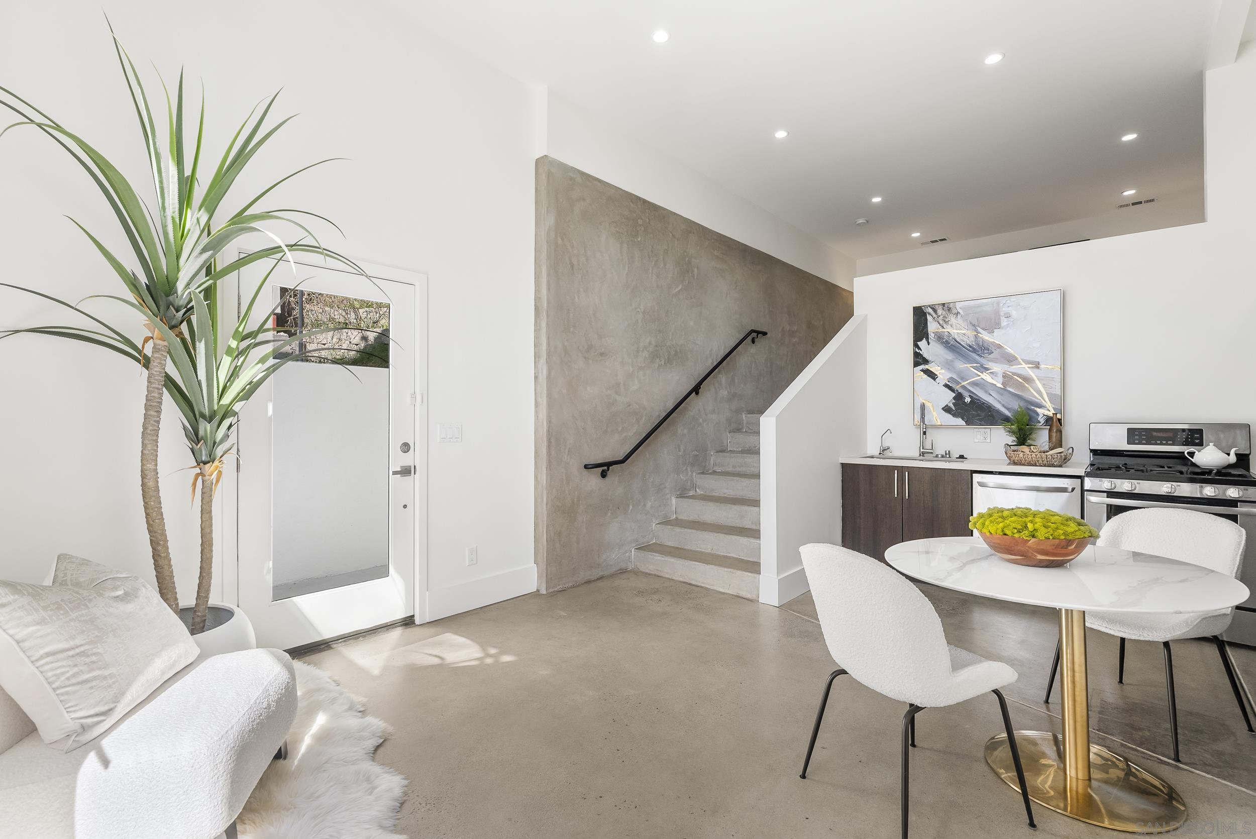 Detail Gallery Image 39 of 68 For 1275  Pennsylvania Ave, San Diego,  CA 92103 - 5 Beds | 4 Baths