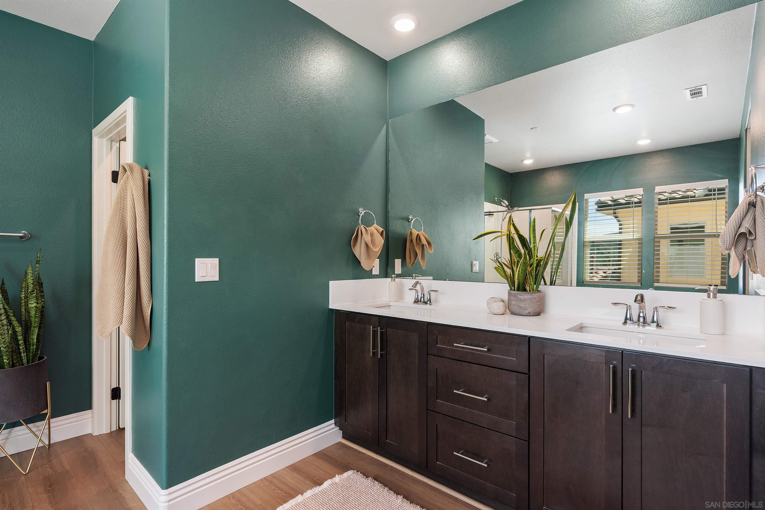 Detail Gallery Image 20 of 47 For 21516  Harmony Village, Escondido,  CA 92029 - 3 Beds | 3/1 Baths