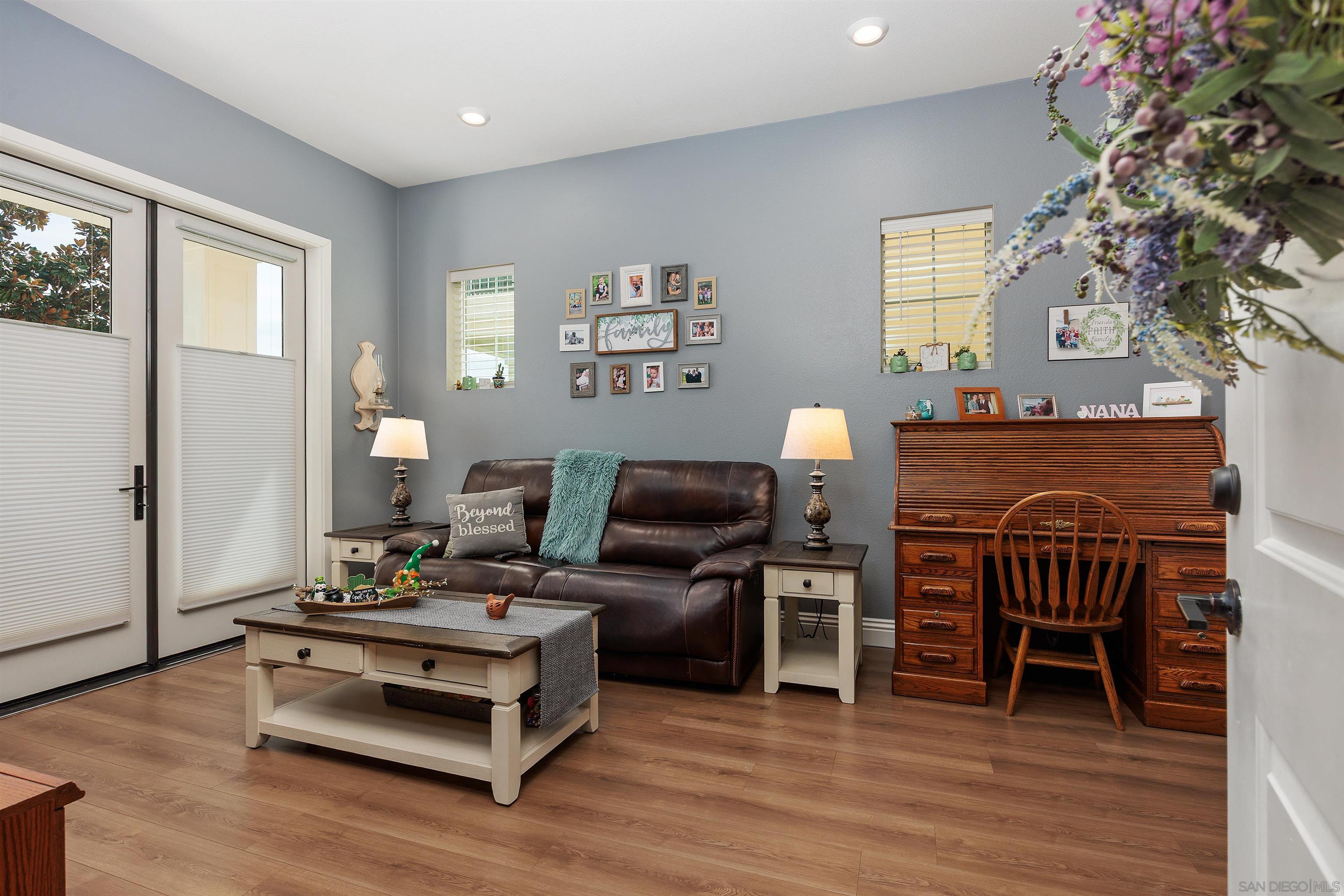 Detail Gallery Image 27 of 47 For 21516  Harmony Village, Escondido,  CA 92029 - 3 Beds | 3/1 Baths