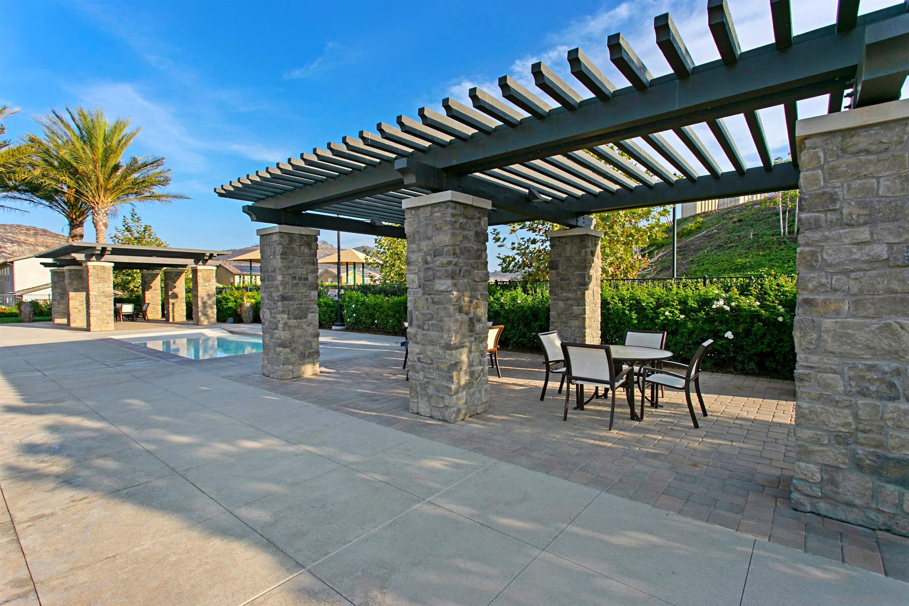 Detail Gallery Image 44 of 47 For 21516  Harmony Village, Escondido,  CA 92029 - 3 Beds | 3/1 Baths