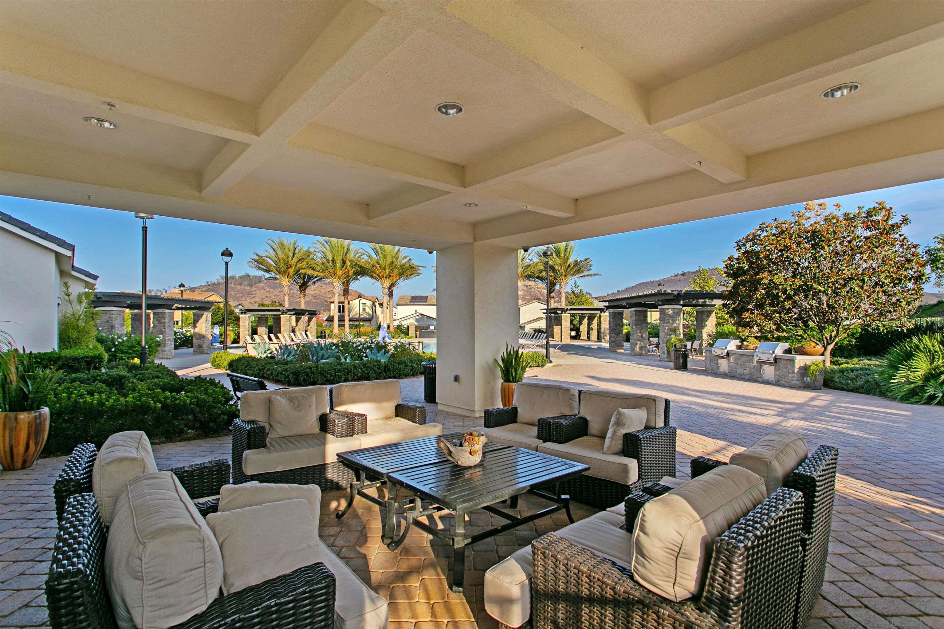 Detail Gallery Image 45 of 47 For 21516  Harmony Village, Escondido,  CA 92029 - 3 Beds | 3/1 Baths