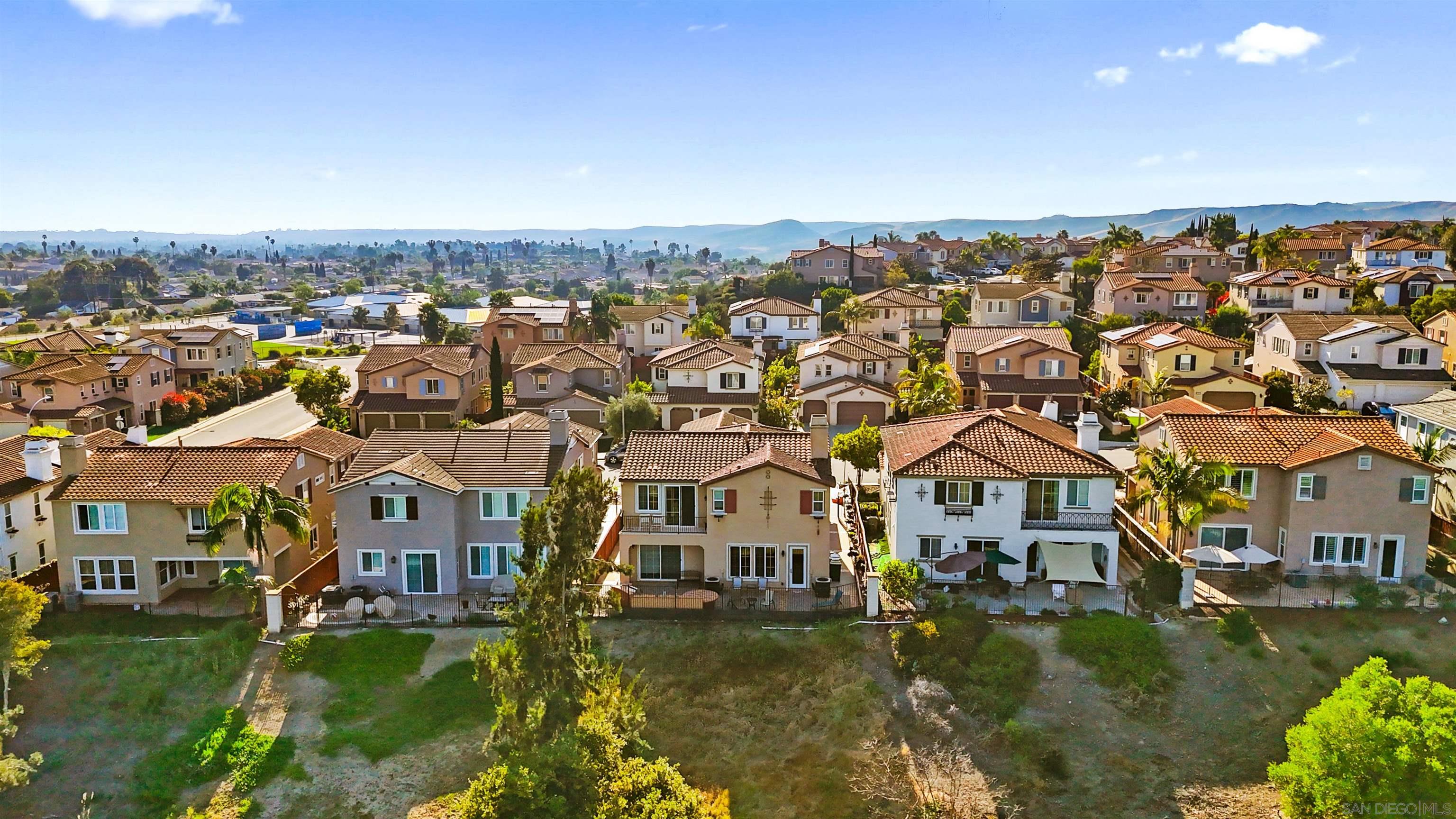 Detail Gallery Image 11 of 65 For 1268  Bellingham Dr., Oceanside,  CA 92057 - 4 Beds | 4/1 Baths