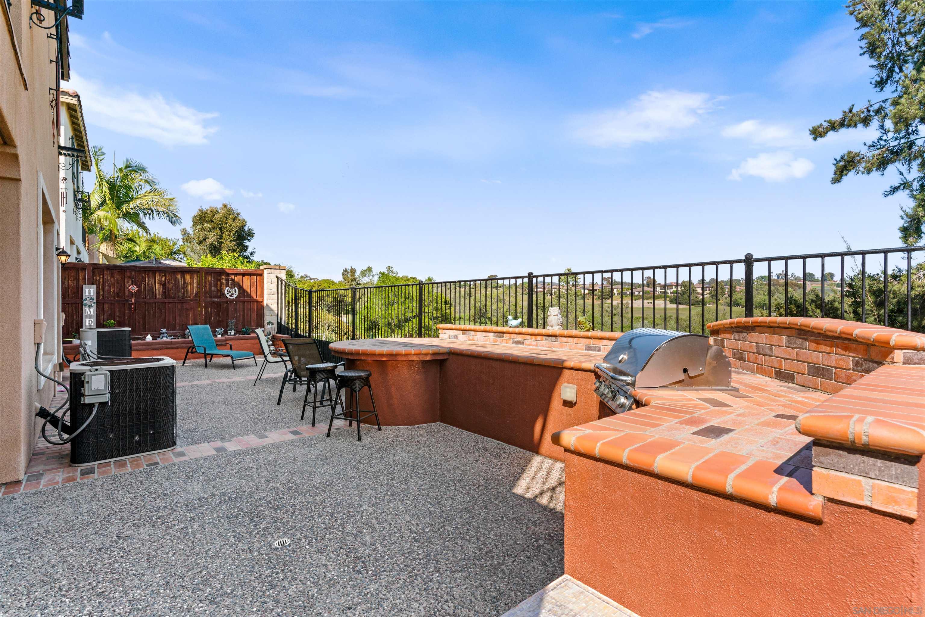 Detail Gallery Image 6 of 65 For 1268  Bellingham Dr., Oceanside,  CA 92057 - 4 Beds | 4/1 Baths