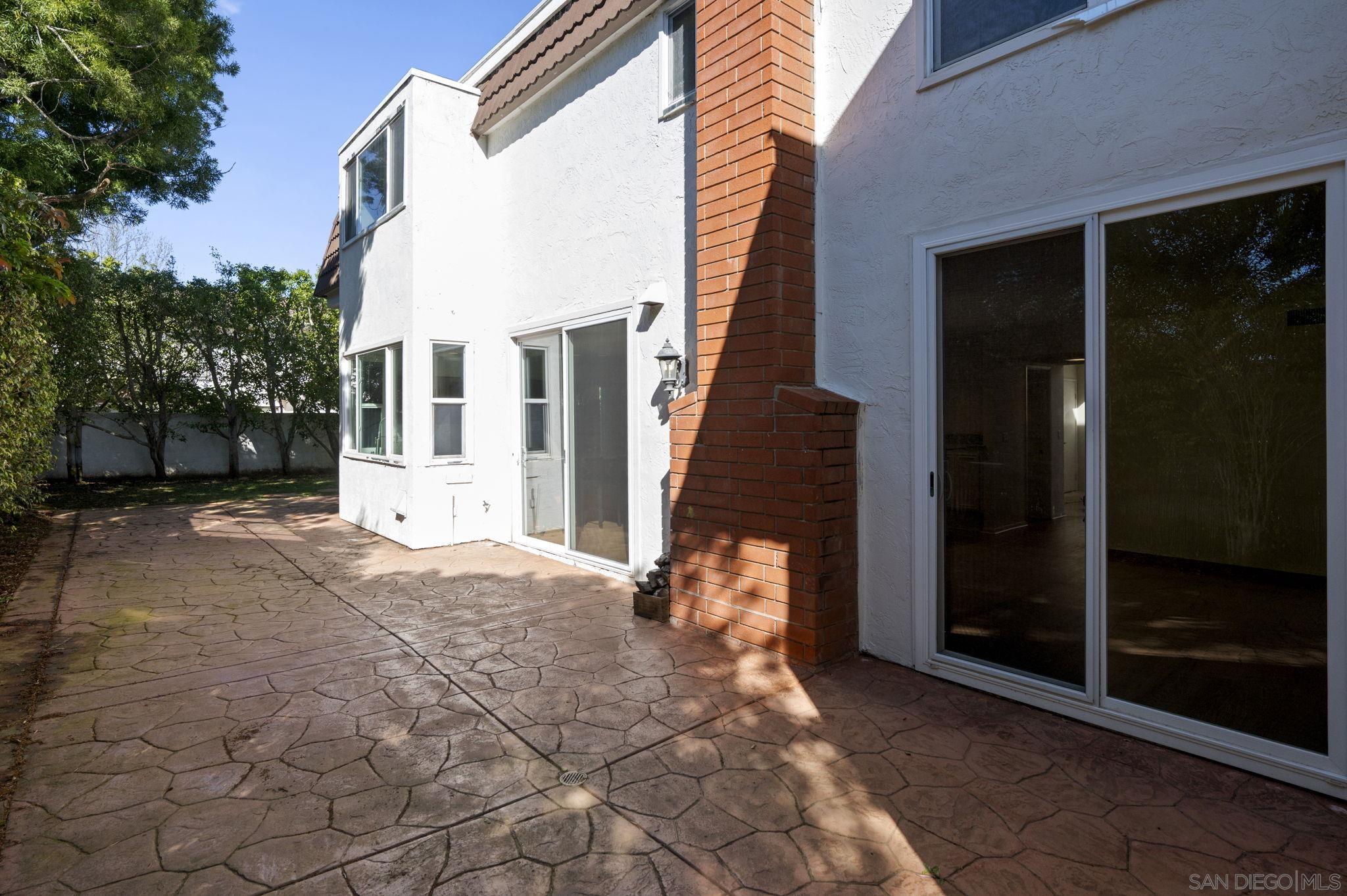 Detail Gallery Image 18 of 21 For 2847  via Posada, La Jolla,  CA 92037 - 4 Beds | 2/1 Baths