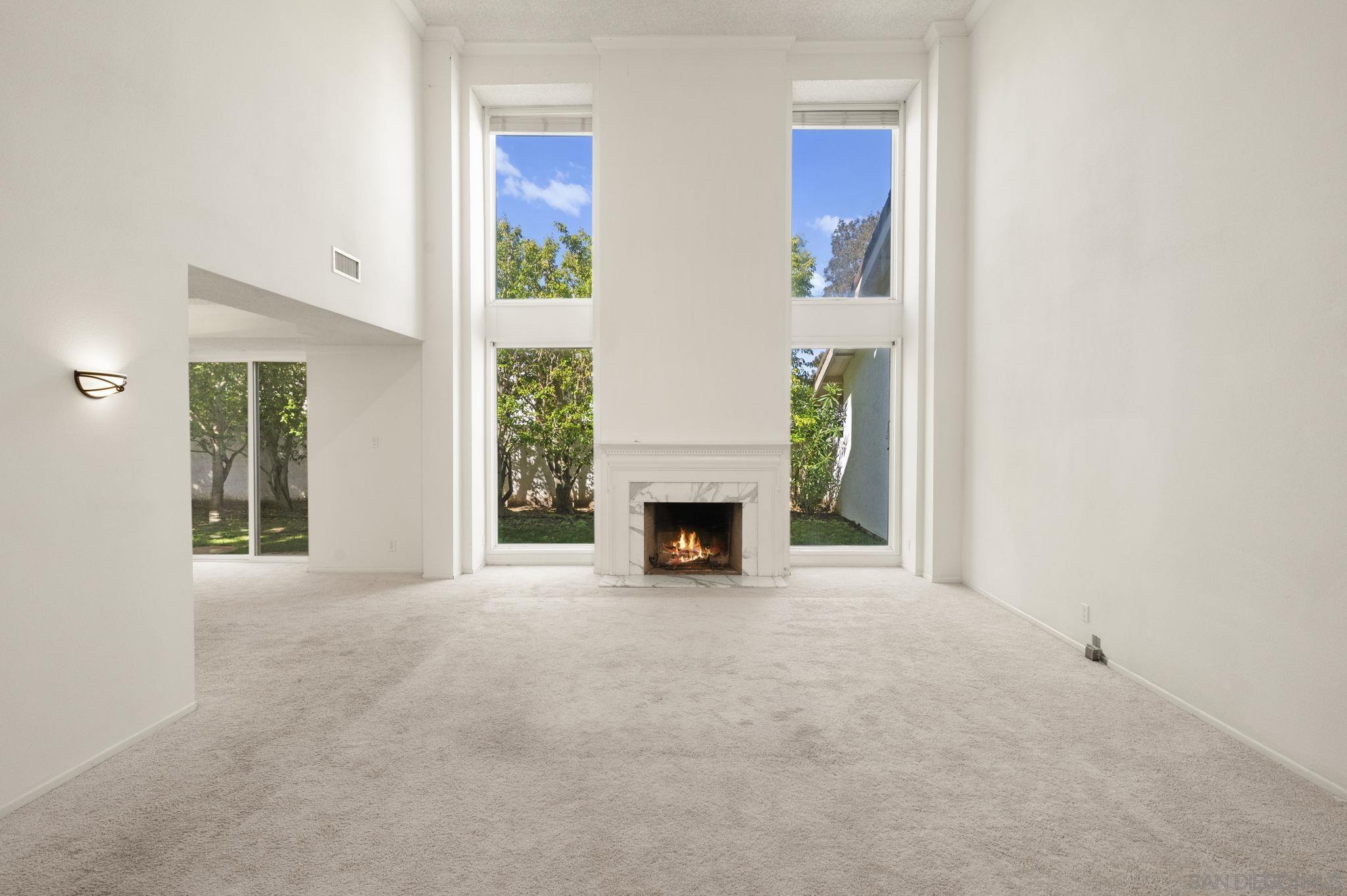 Detail Gallery Image 5 of 21 For 2847  via Posada, La Jolla,  CA 92037 - 4 Beds | 2/1 Baths