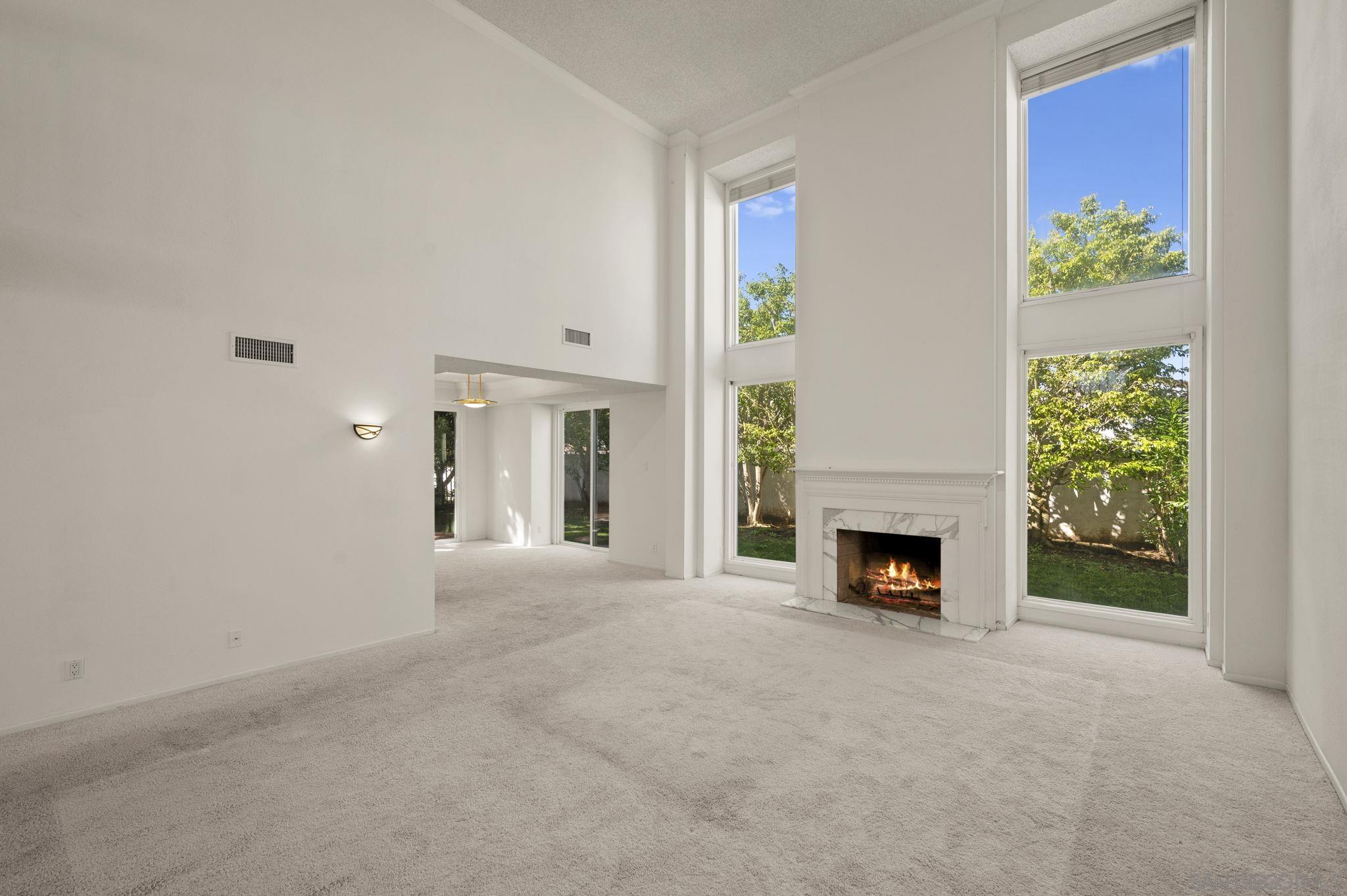 Detail Gallery Image 6 of 21 For 2847  via Posada, La Jolla,  CA 92037 - 4 Beds | 2/1 Baths