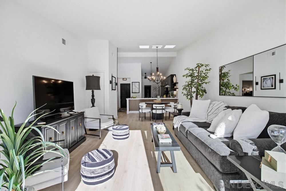 Detail Gallery Image 15 of 41 For 12795  via Moura, San Diego,  CA 92128 - 2 Beds | 2 Baths