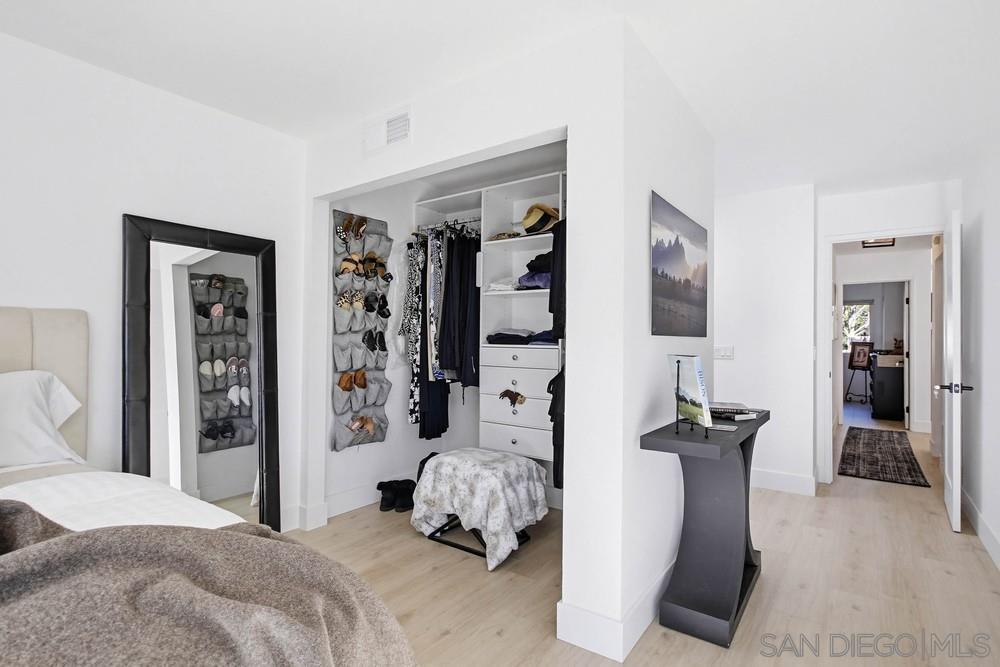 Detail Gallery Image 20 of 41 For 12795  via Moura, San Diego,  CA 92128 - 2 Beds | 2 Baths