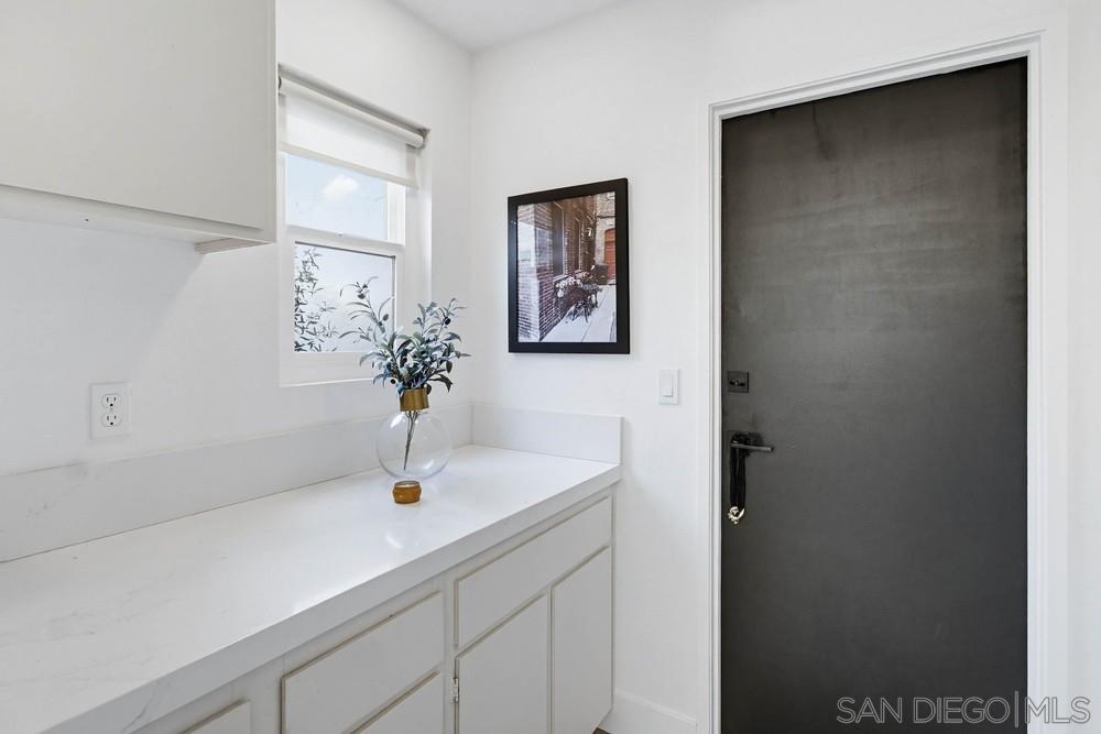 Detail Gallery Image 28 of 41 For 12795  via Moura, San Diego,  CA 92128 - 2 Beds | 2 Baths
