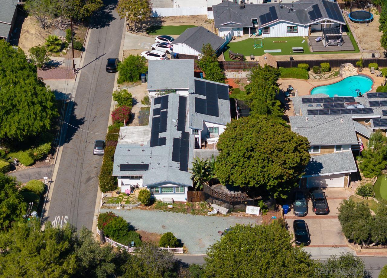 Detail Gallery Image 6 of 12 For 1210  Pine Drive, El Cajon,  CA 92020 - 3 Beds | 2/1 Baths