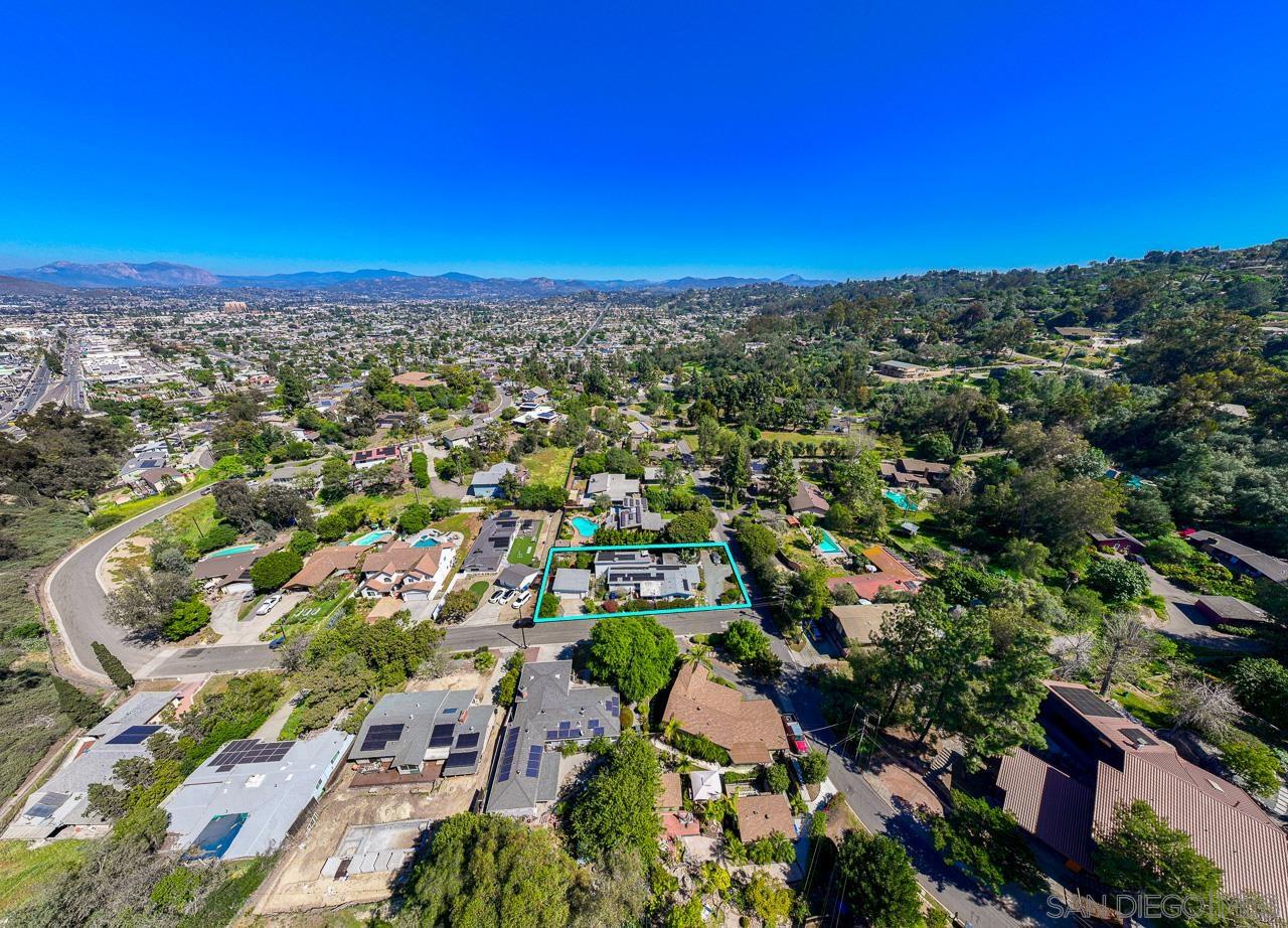 Detail Gallery Image 7 of 12 For 1210  Pine Drive, El Cajon,  CA 92020 - 3 Beds | 2/1 Baths