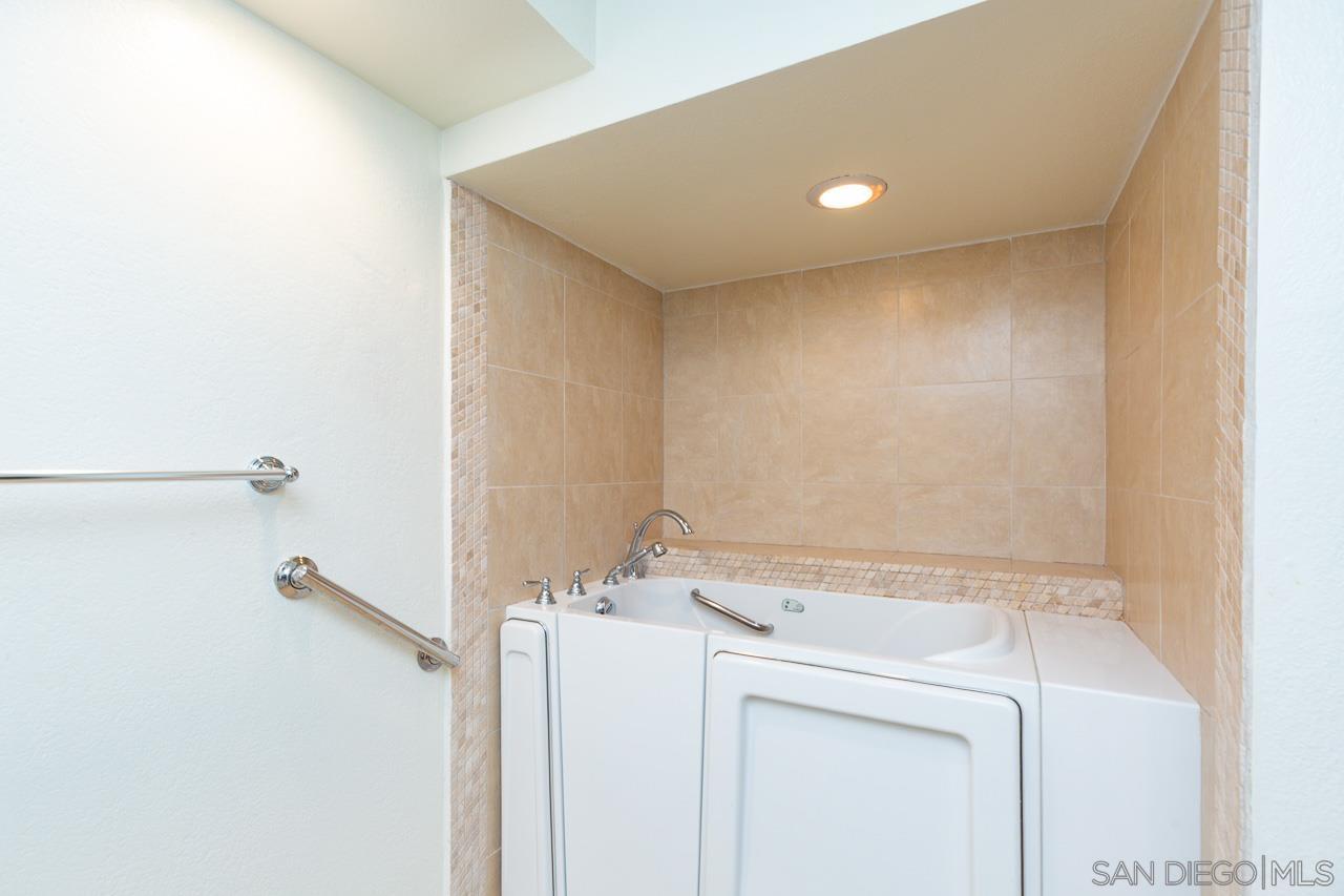 Detail Gallery Image 16 of 25 For 6960  Hyde Park  #1,  San Diego,  CA 92119 - 2 Beds | 2 Baths