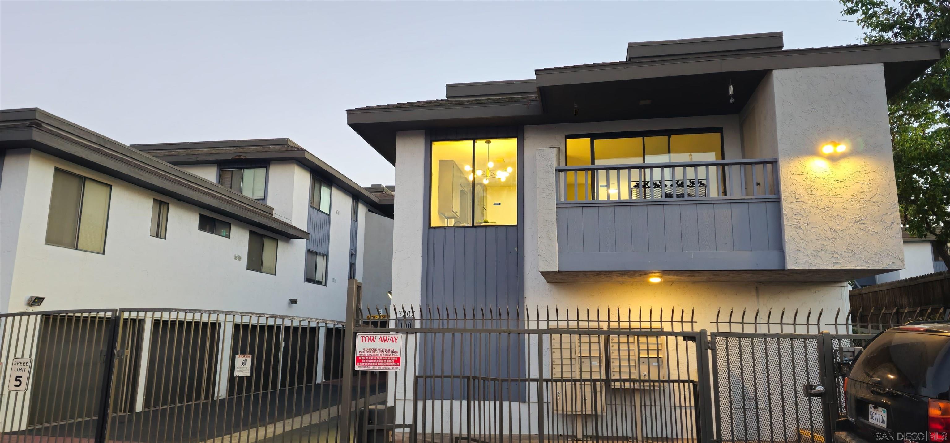 Detail Gallery Image 2 of 30 For 3207  Midway Dr.  #101,  San Diego,  CA 92110 - 1 Beds | 1 Baths