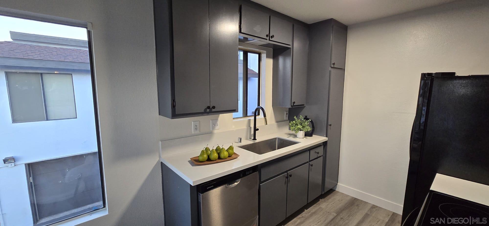 Detail Gallery Image 11 of 30 For 3207  Midway Dr.  #101,  San Diego,  CA 92110 - 1 Beds | 1 Baths