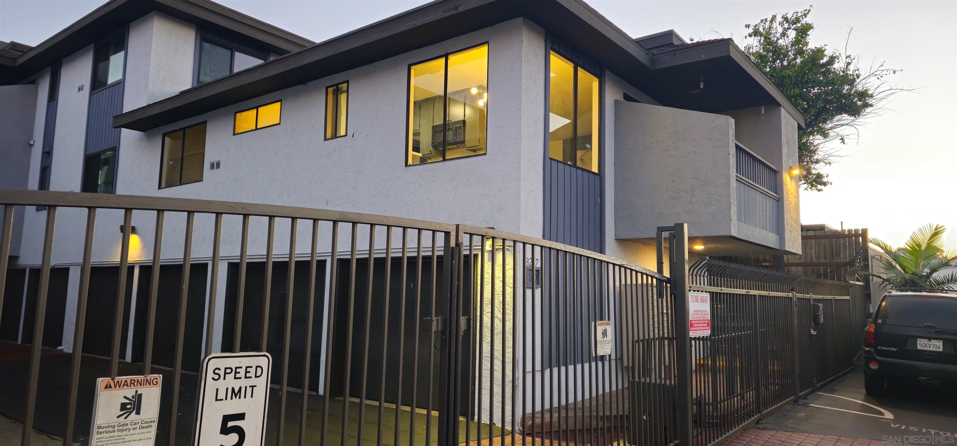 Detail Gallery Image 3 of 30 For 3207  Midway Dr.  #101,  San Diego,  CA 92110 - 1 Beds | 1 Baths