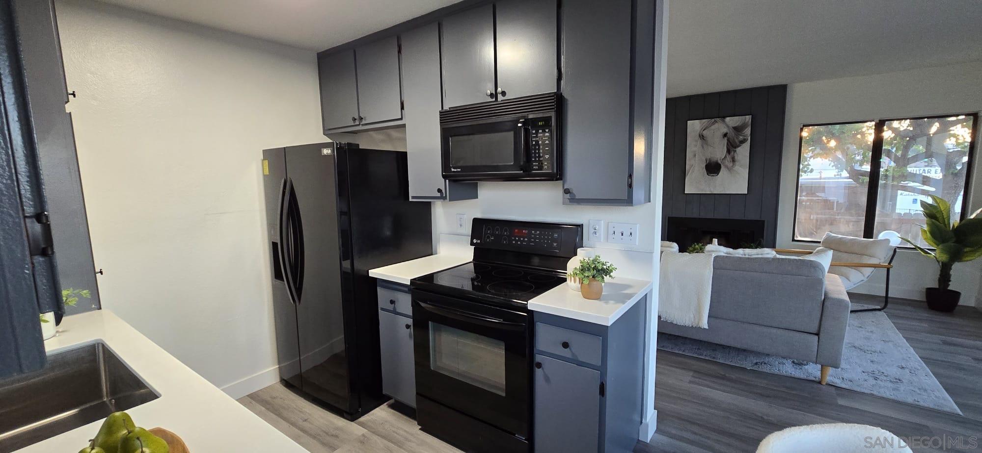 Detail Gallery Image 9 of 30 For 3207  Midway Dr.  #101,  San Diego,  CA 92110 - 1 Beds | 1 Baths