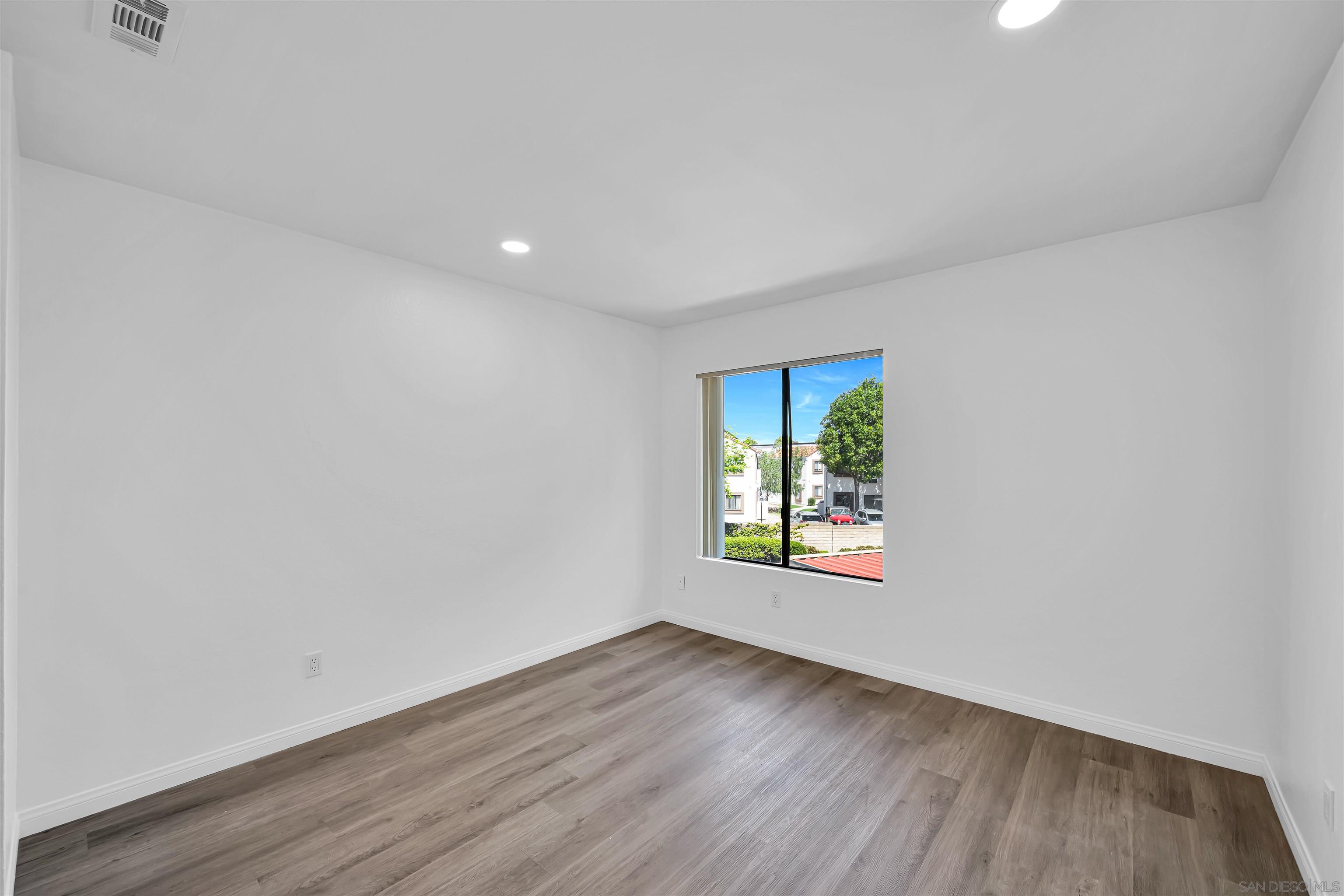 Detail Gallery Image 14 of 33 For 8456  New Salem  #30,  San Diego,  CA 92126 - 2 Beds | 2 Baths