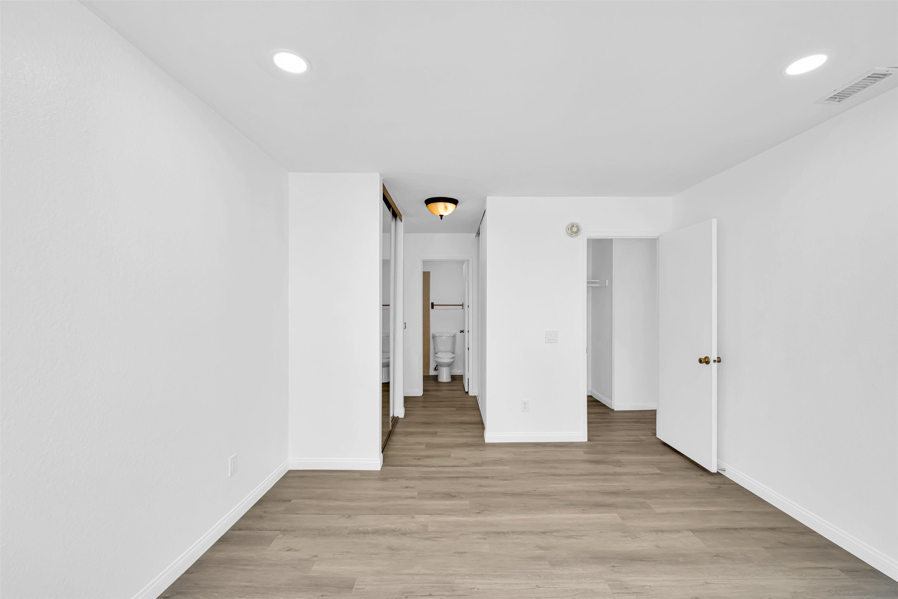 Detail Gallery Image 3 of 33 For 8456  New Salem  #30,  San Diego,  CA 92126 - 2 Beds | 2 Baths