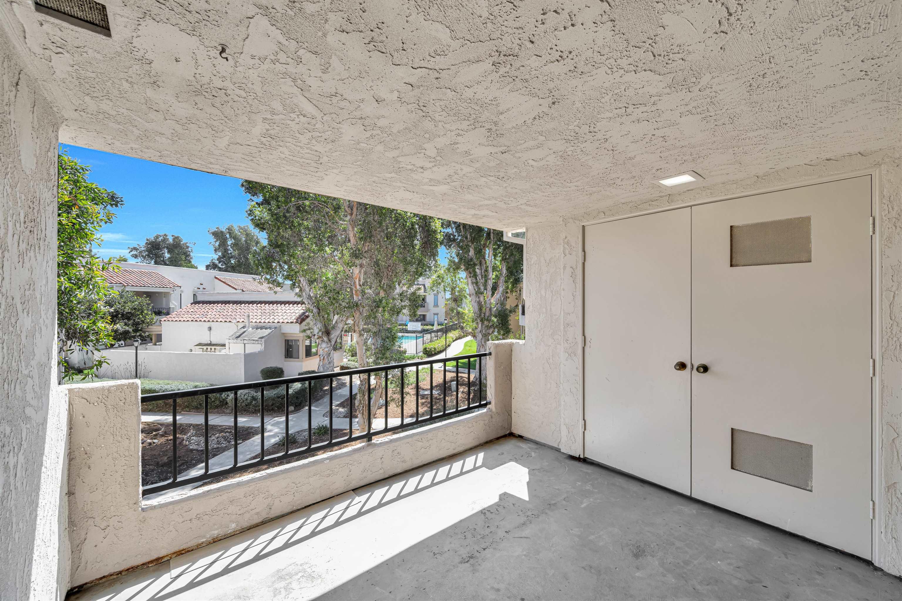Detail Gallery Image 23 of 33 For 8456  New Salem  #30,  San Diego,  CA 92126 - 2 Beds | 2 Baths