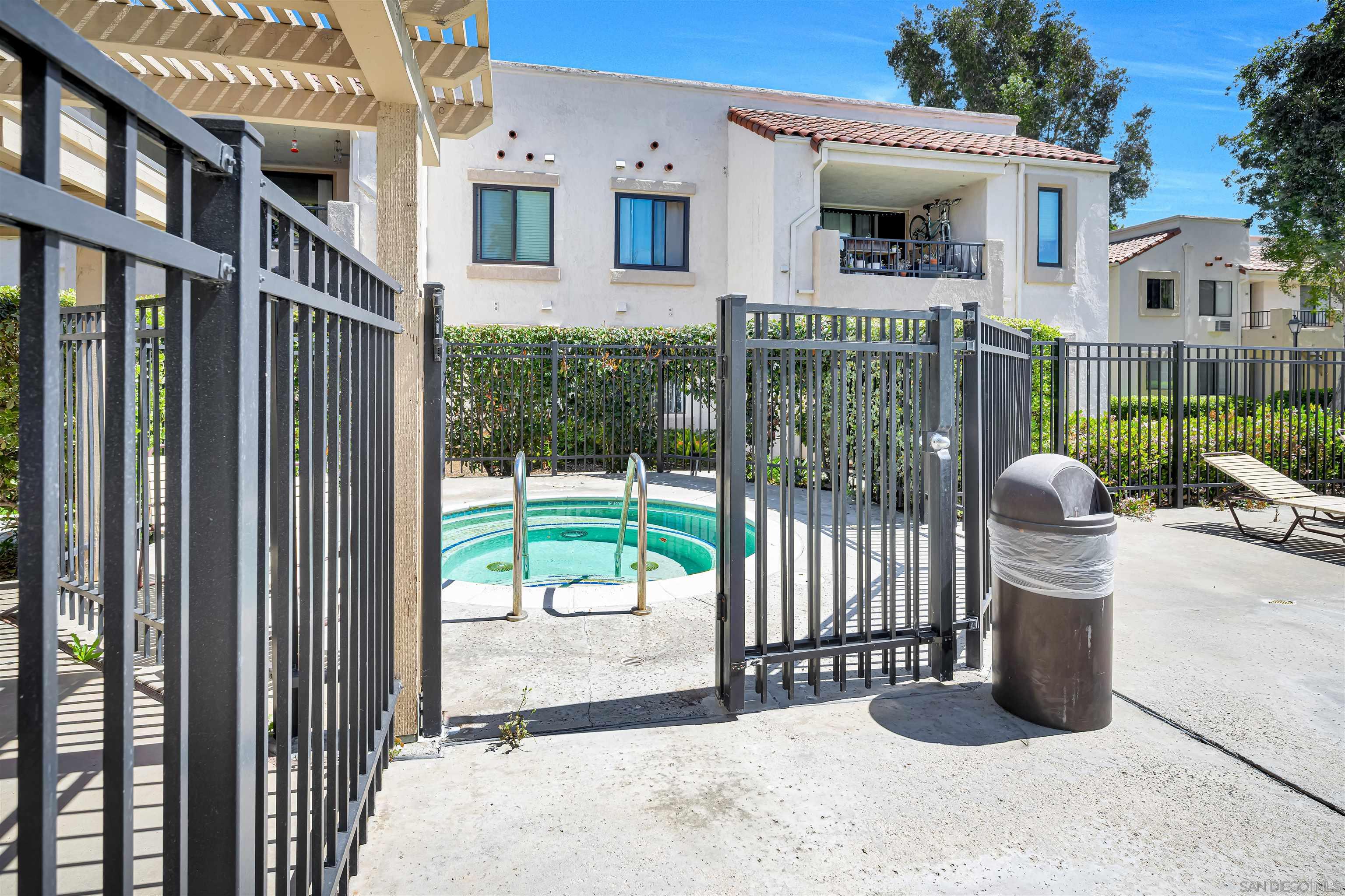 Detail Gallery Image 30 of 33 For 8456  New Salem  #30,  San Diego,  CA 92126 - 2 Beds | 2 Baths