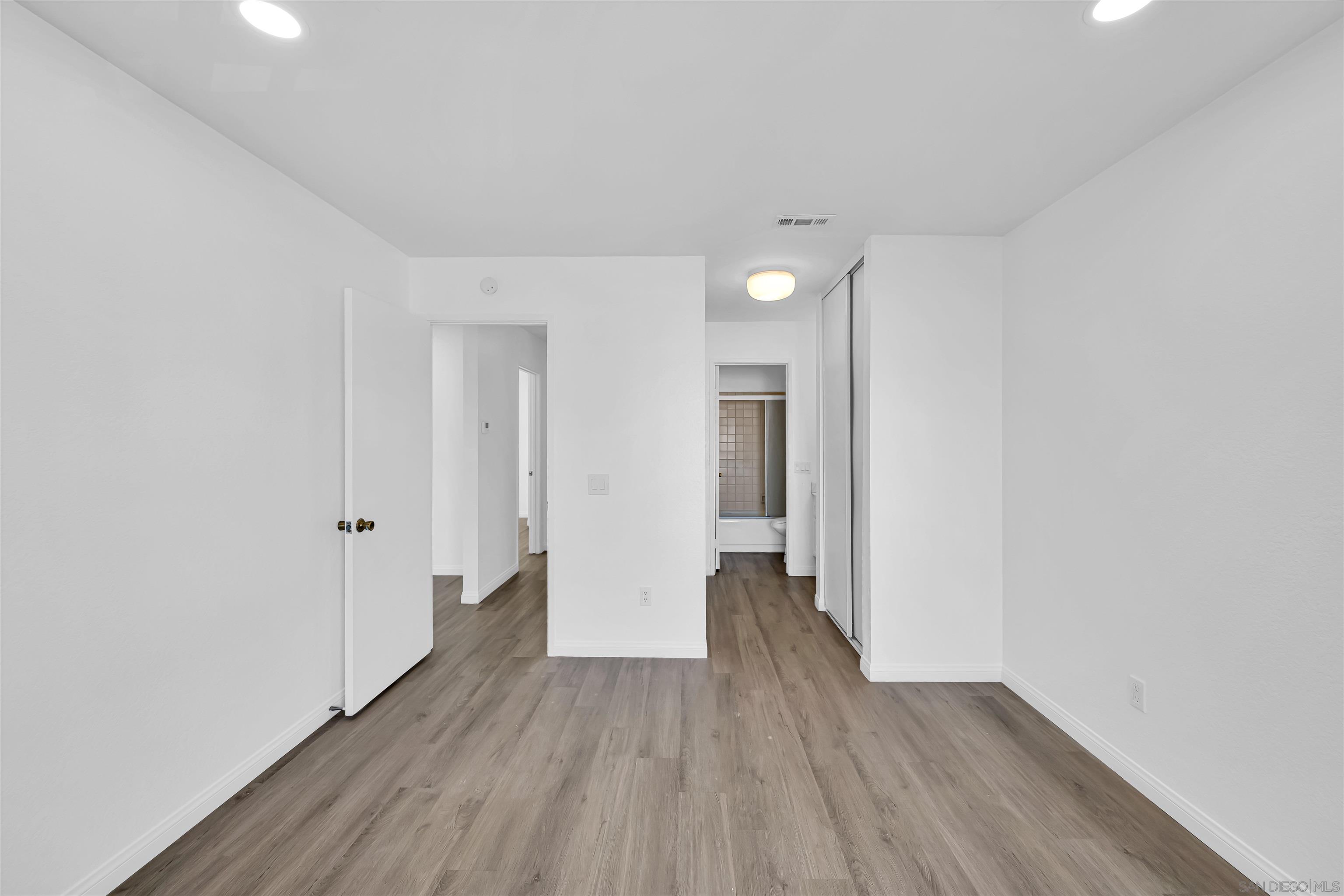 Detail Gallery Image 8 of 33 For 8456  New Salem  #30,  San Diego,  CA 92126 - 2 Beds | 2 Baths