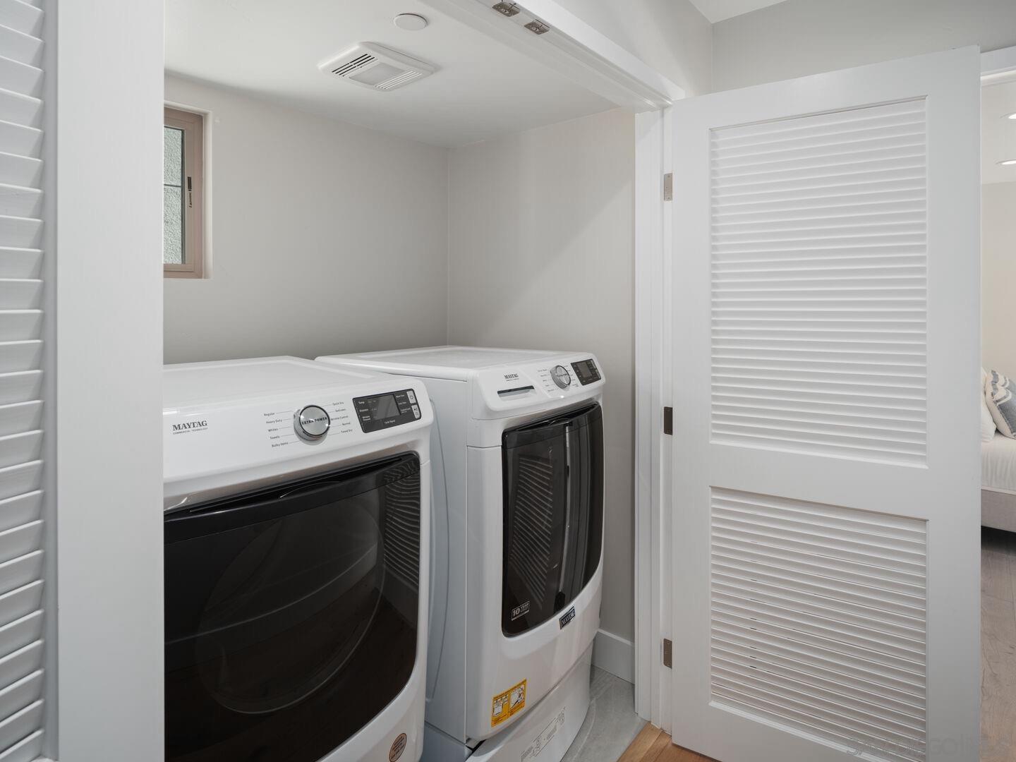 Detail Gallery Image 19 of 36 For 851-53  Sapphire, San Diego,  CA 92109 - 6 Beds | 7 Baths