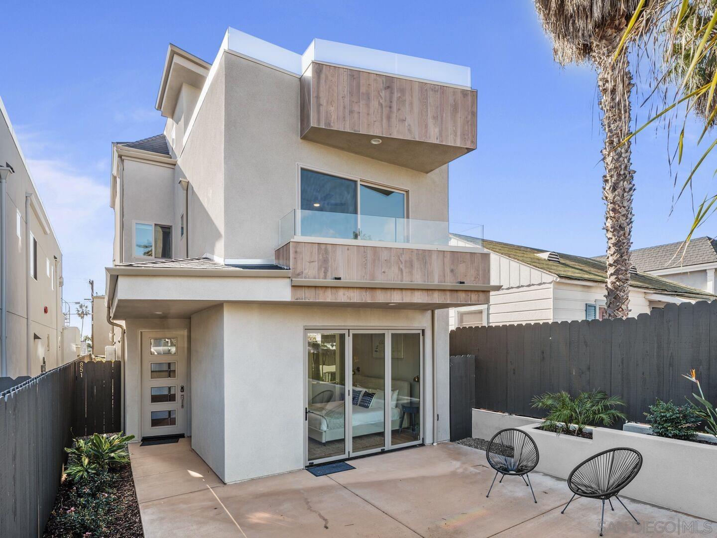 Detail Gallery Image 32 of 36 For 851-53  Sapphire, San Diego,  CA 92109 - 6 Beds | 7 Baths