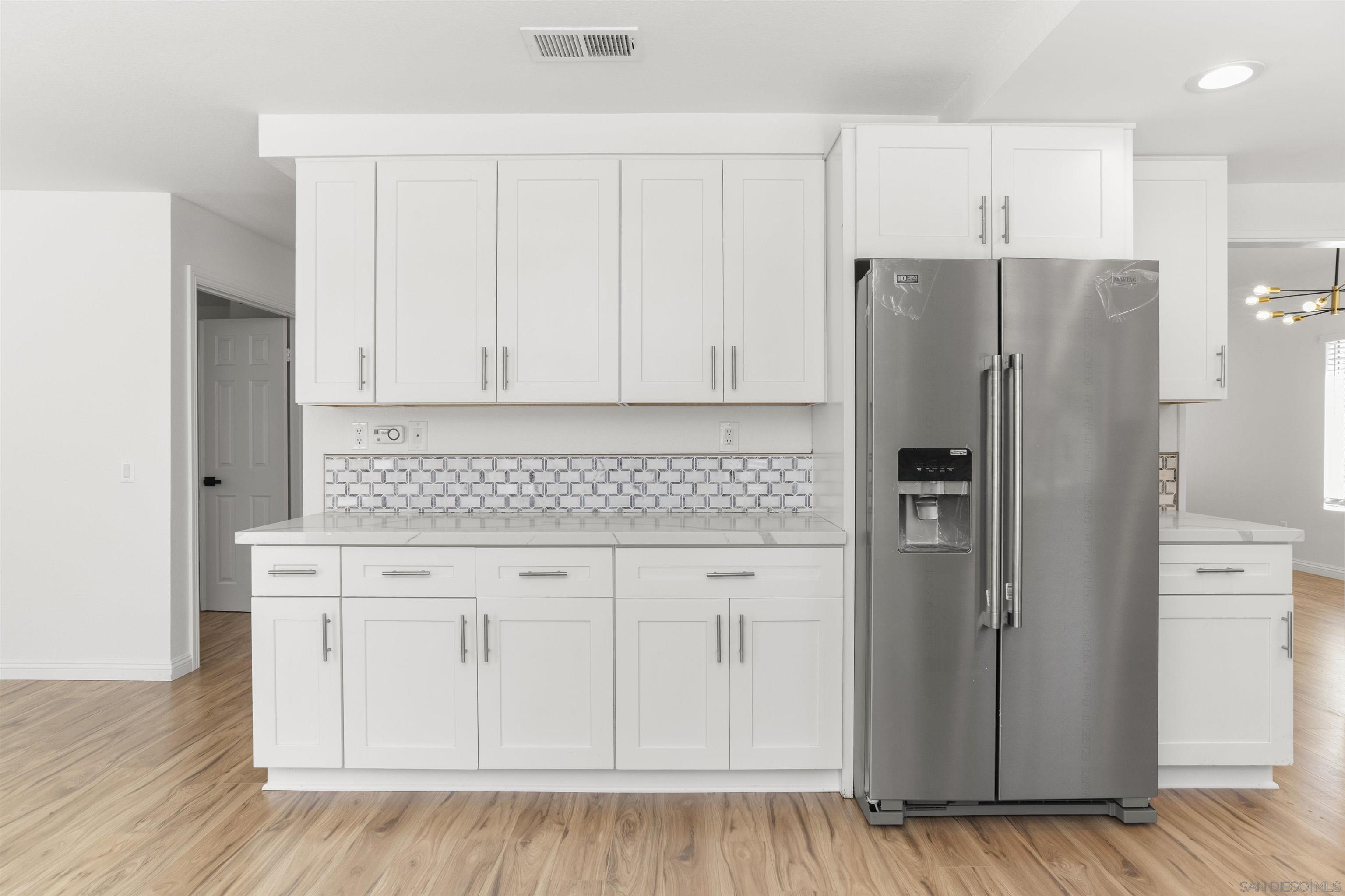 Detail Gallery Image 16 of 43 For 512  Avenida Blanco, San Marcos,  CA 92069 - 4 Beds | 3 Baths