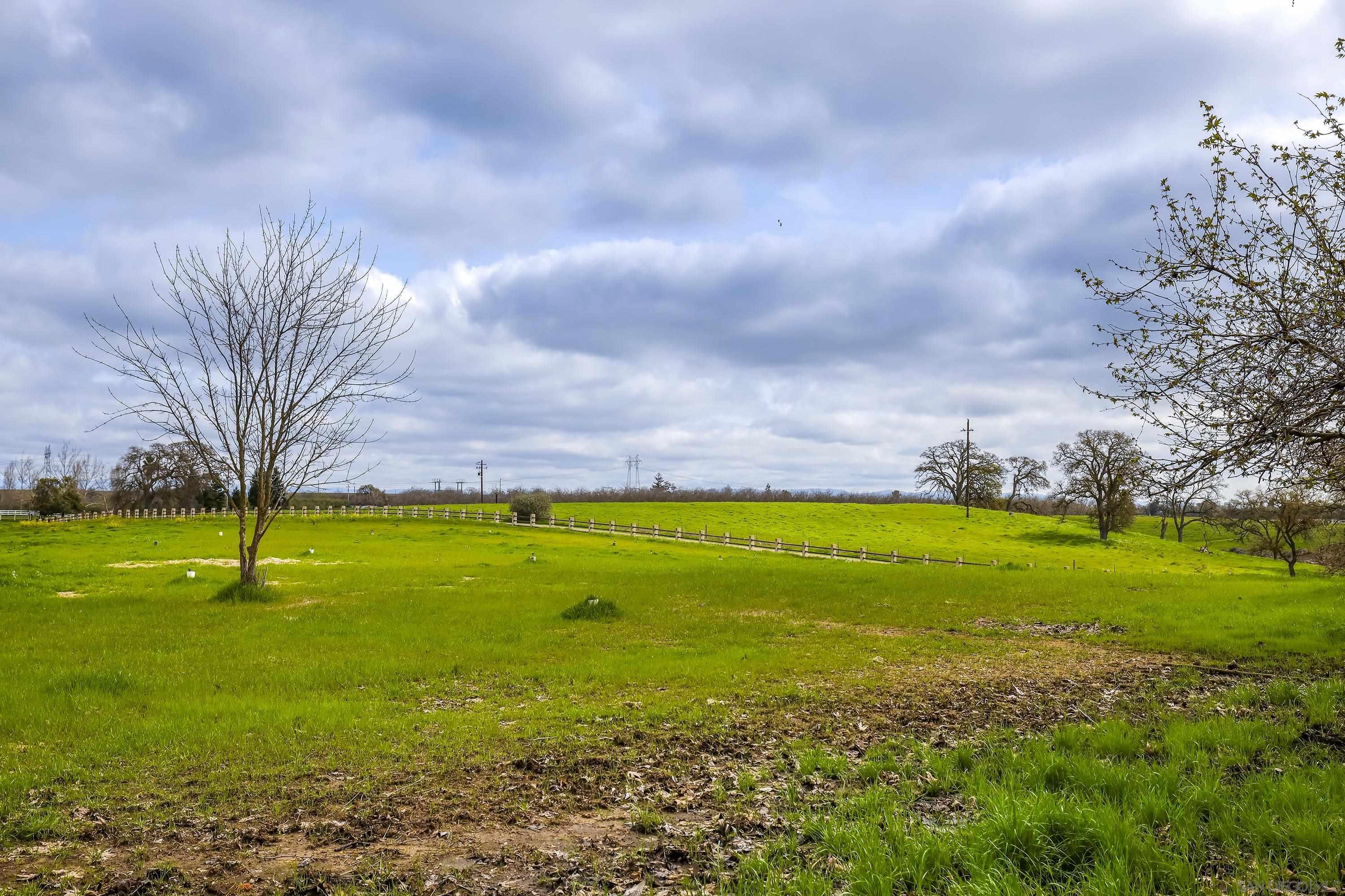 Detail Gallery Image 3 of 68 For 24943 N Mcintire Road, Clements,  CA 95227 - 5 Beds | 3 Baths
