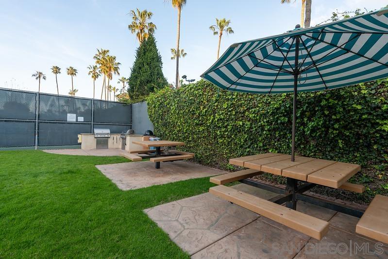 Detail Gallery Image 24 of 31 For 2130  Vallecitos  342, La Jolla,  CA 92037 - 2 Beds | 2 Baths