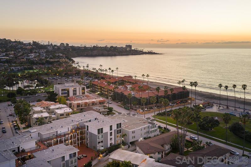 Detail Gallery Image 27 of 31 For 2130  Vallecitos  342, La Jolla,  CA 92037 - 2 Beds | 2 Baths