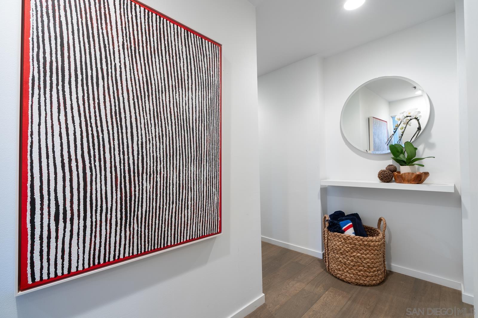 Detail Gallery Image 6 of 31 For 2130  Vallecitos  342, La Jolla,  CA 92037 - 2 Beds | 2 Baths