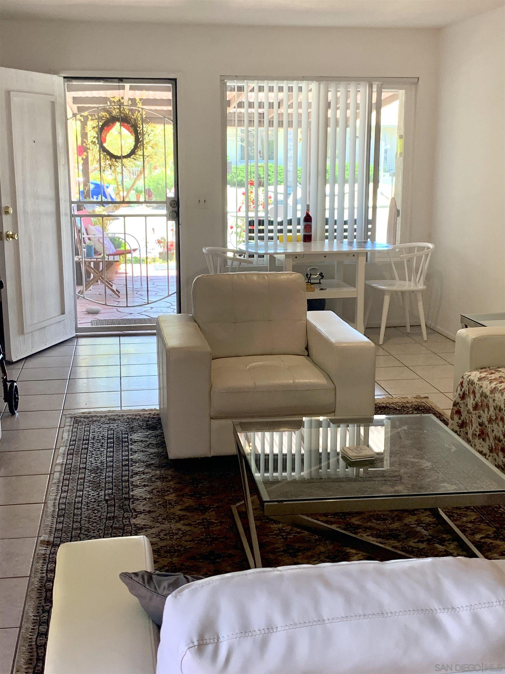 Detail Gallery Image 6 of 18 For 4538  Sunrise Ridge, Oceanside,  CA 92056 - 3 Beds | 2 Baths