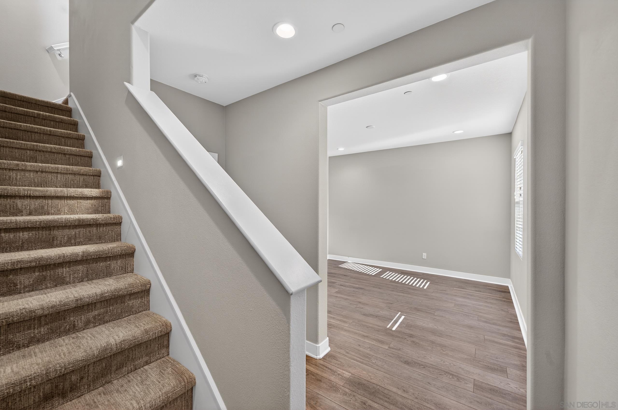 Detail Gallery Image 13 of 53 For 4321  Star Path Way 3, Oceanside,  CA 92056 - 2 Beds | 2/1 Baths