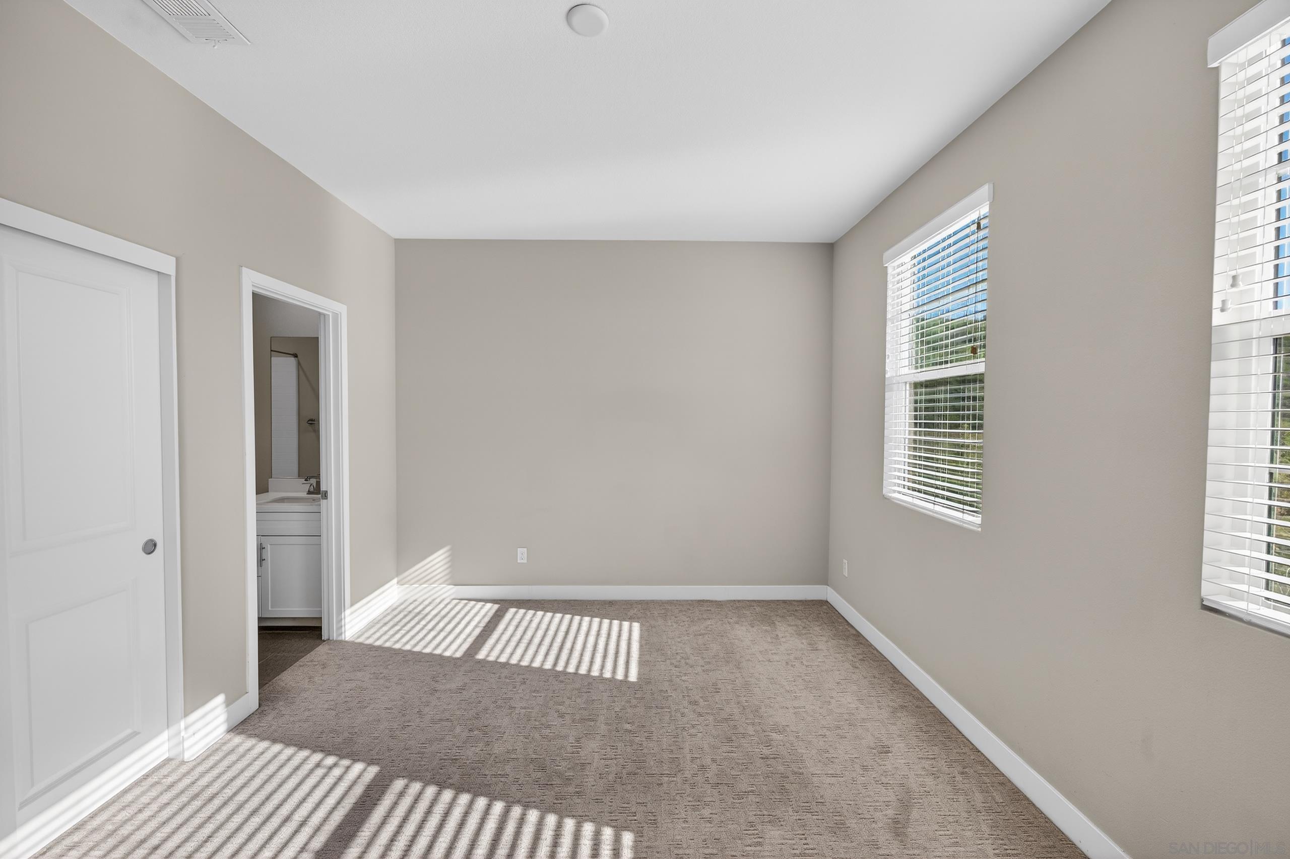 Detail Gallery Image 24 of 53 For 4321  Star Path Way 3, Oceanside,  CA 92056 - 2 Beds | 2/1 Baths