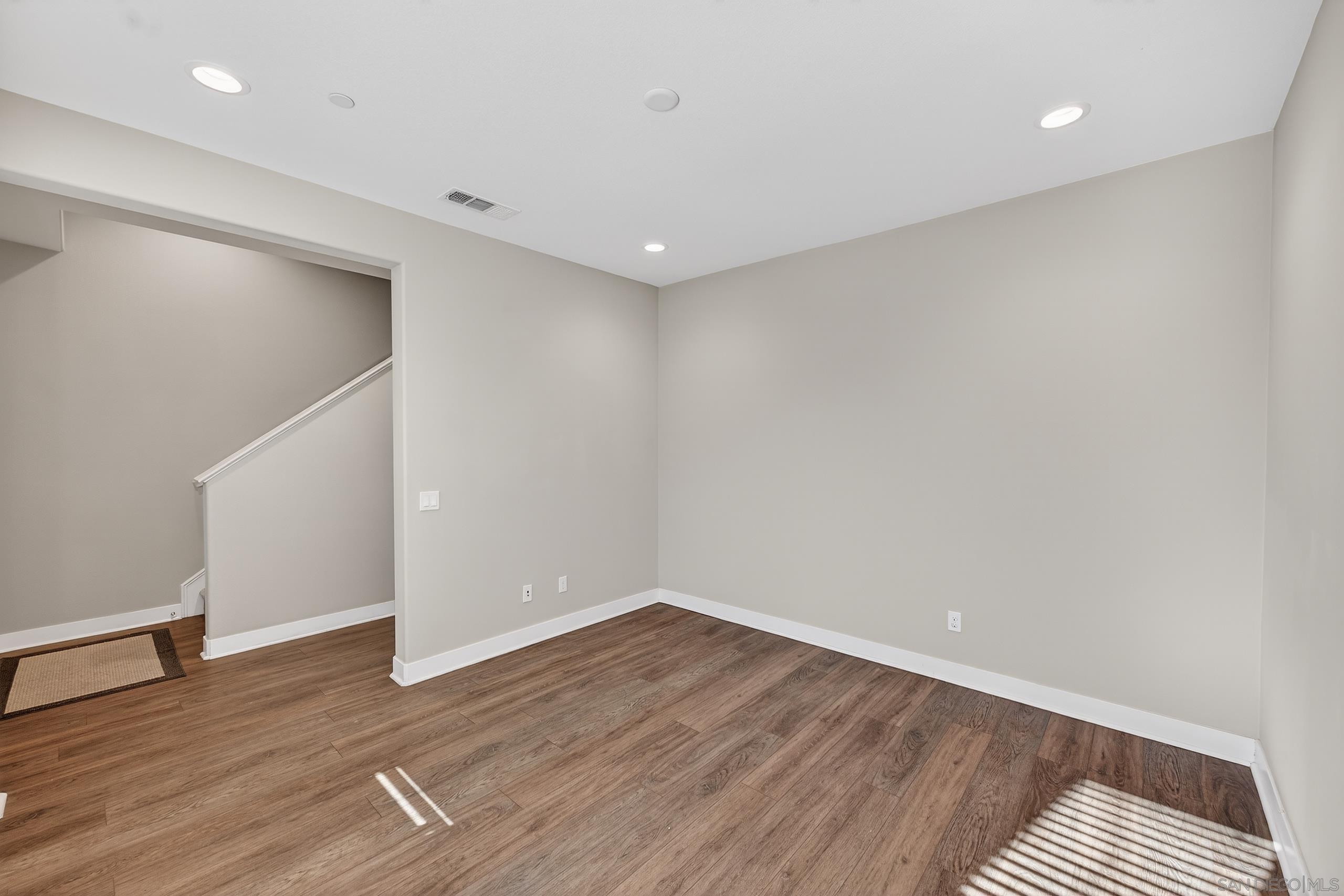 Detail Gallery Image 31 of 53 For 4321  Star Path Way 3, Oceanside,  CA 92056 - 2 Beds | 2/1 Baths