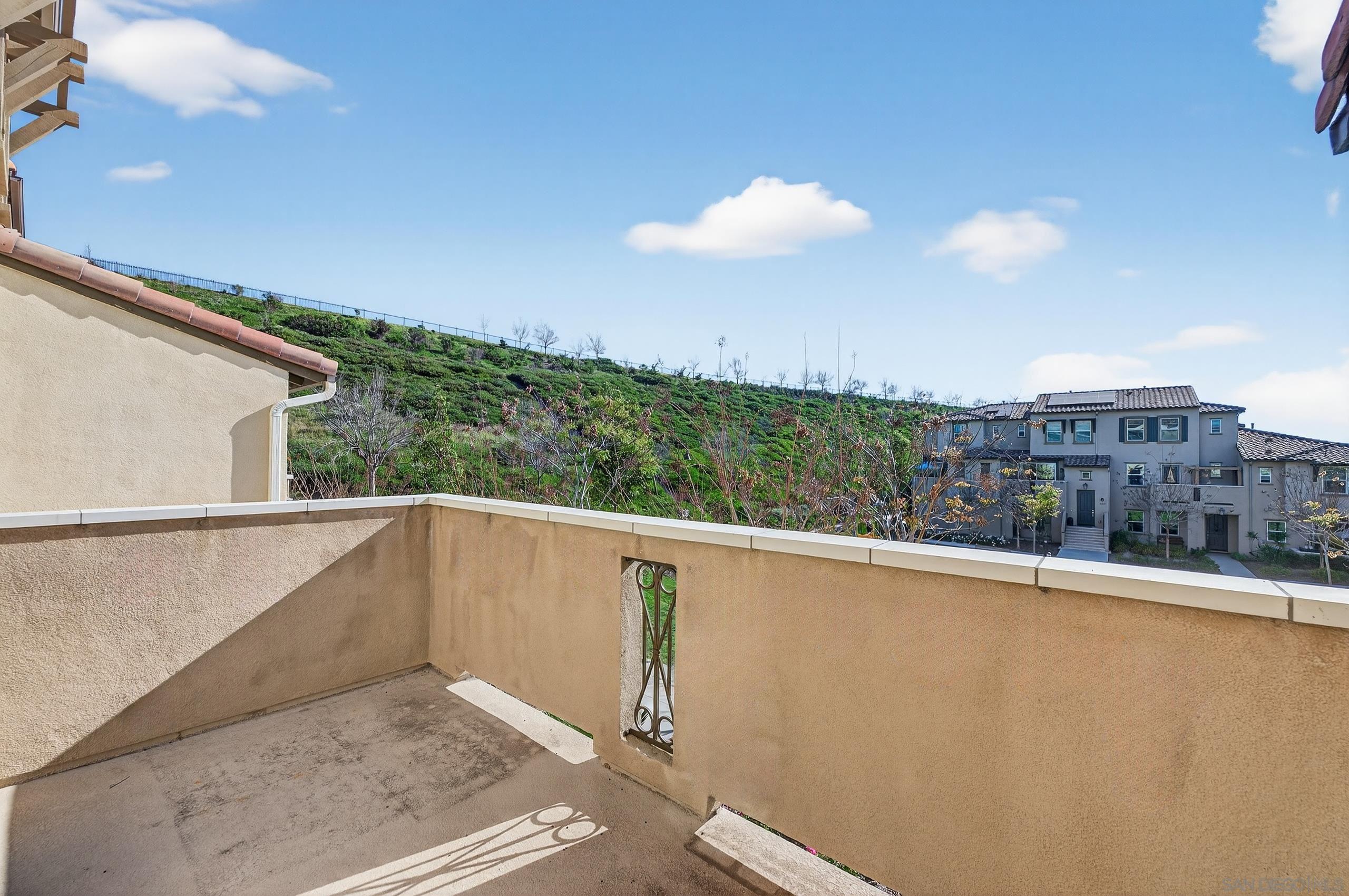 Detail Gallery Image 37 of 53 For 4321  Star Path Way 3, Oceanside,  CA 92056 - 2 Beds | 2/1 Baths