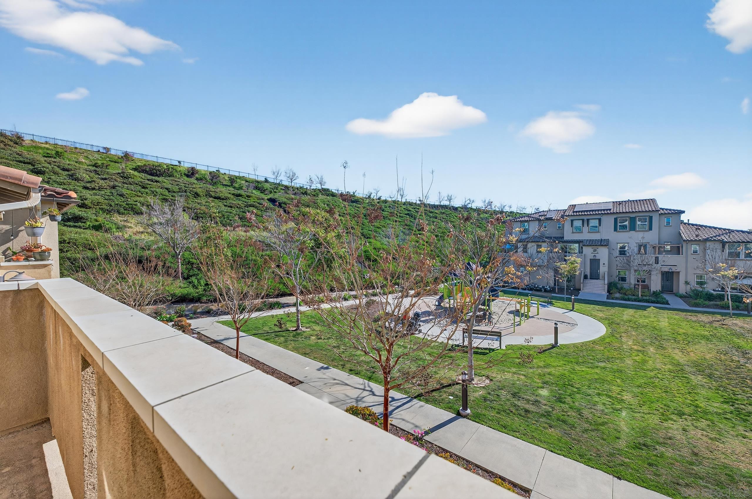 Detail Gallery Image 38 of 53 For 4321  Star Path Way 3, Oceanside,  CA 92056 - 2 Beds | 2/1 Baths
