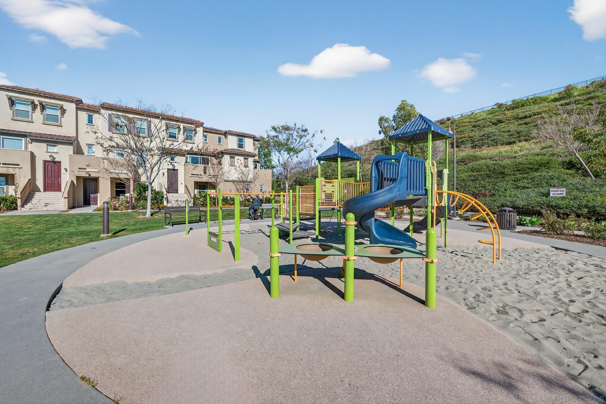 Detail Gallery Image 41 of 53 For 4321  Star Path Way 3, Oceanside,  CA 92056 - 2 Beds | 2/1 Baths