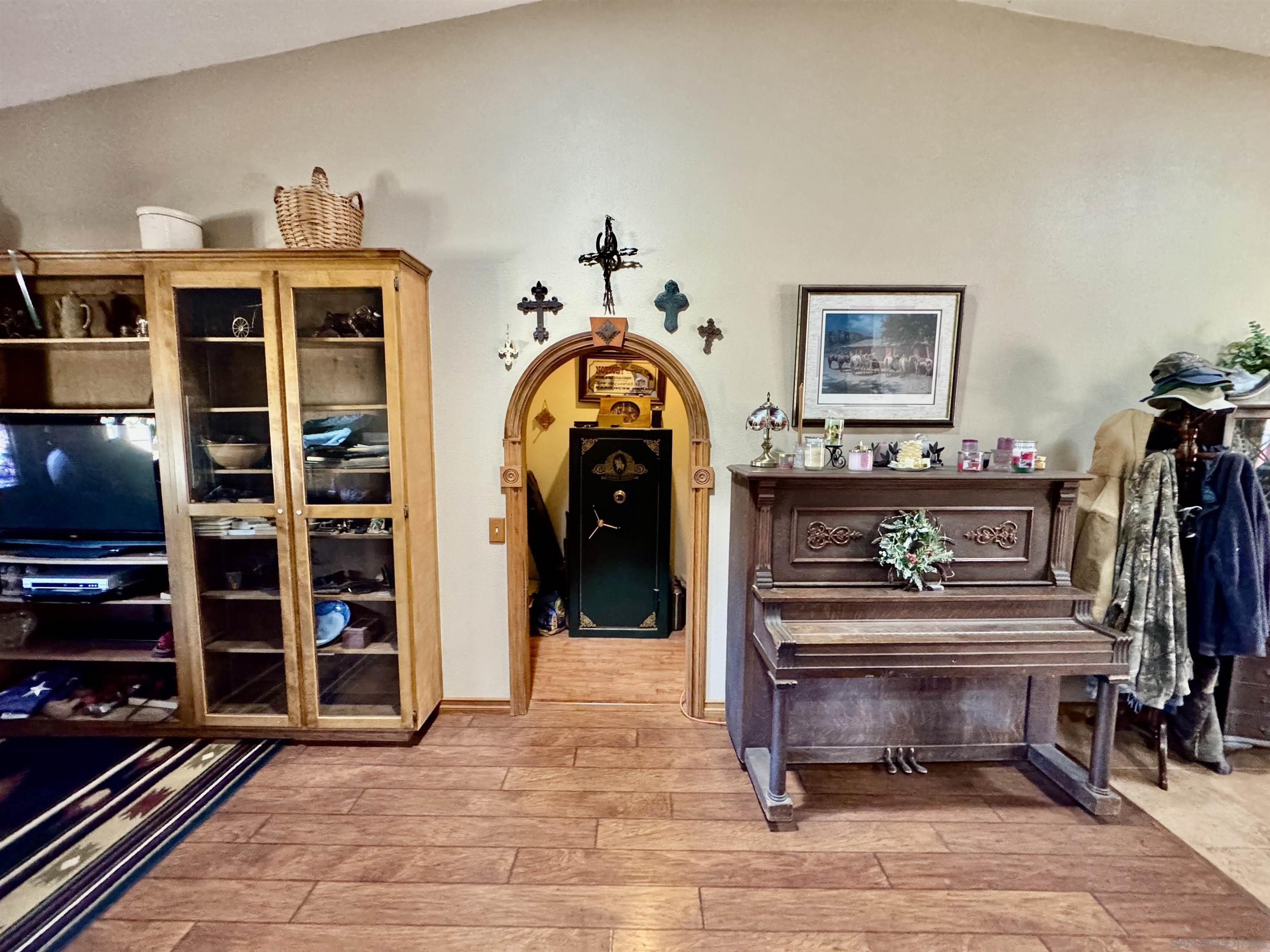 Detail Gallery Image 65 of 75 For 41083  Old Highway 80, Boulevard,  CA 91905 - 3 Beds | 2/1 Baths