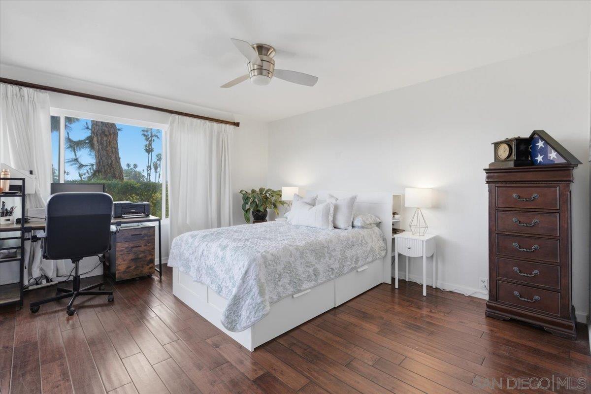 Detail Gallery Image 16 of 22 For 3770  Crown Point  #103,  San Diego,  CA 92109 - 2 Beds | 2 Baths