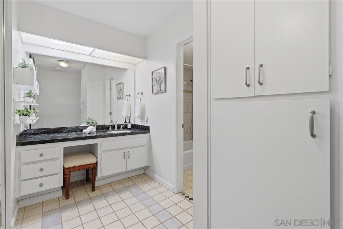 Detail Gallery Image 19 of 22 For 3770  Crown Point  #103,  San Diego,  CA 92109 - 2 Beds | 2 Baths